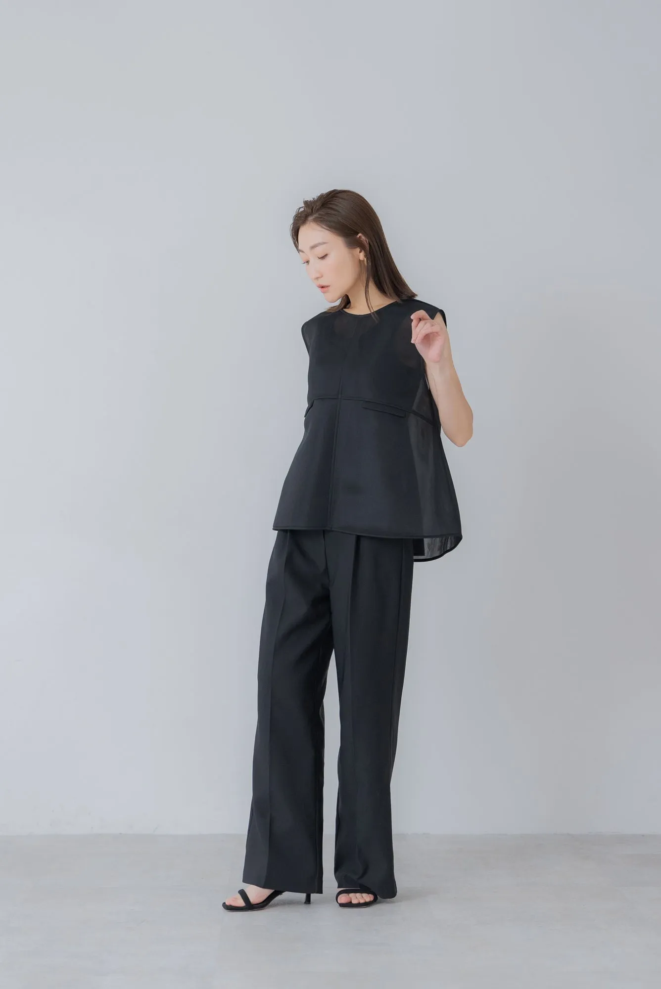 シアーラッセル ノースリトップス｜SHEER RUSSEL NO SLEEVE TOPS