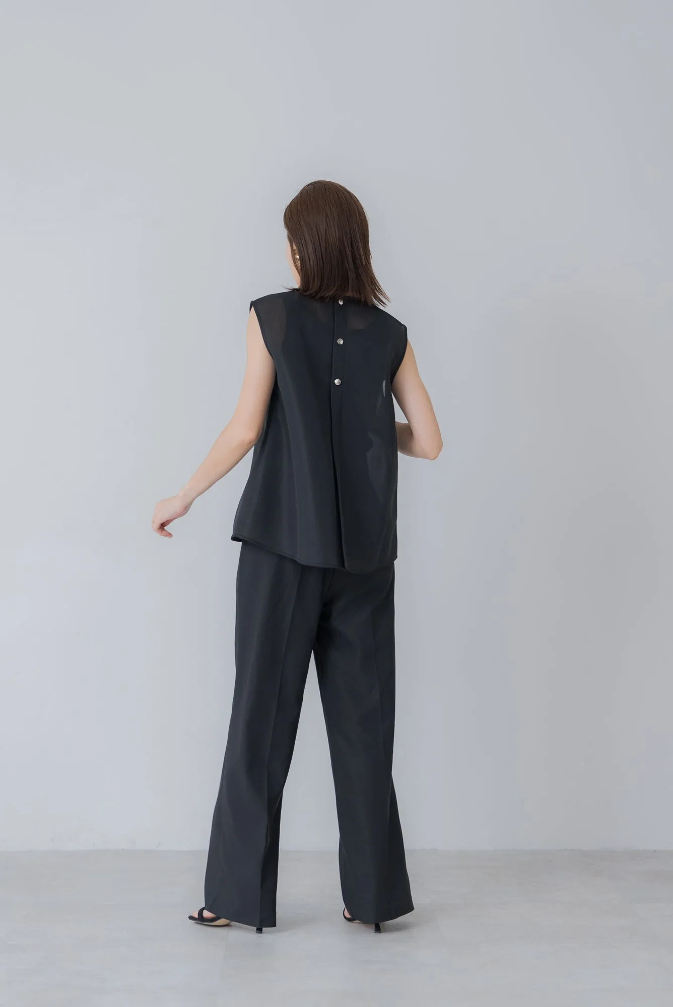 シアーラッセル ノースリトップス｜SHEER RUSSEL NO SLEEVE TOPS