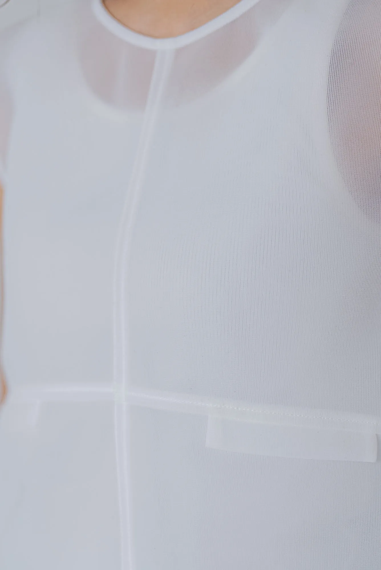 シアーラッセル ノースリトップス｜SHEER RUSSEL NO SLEEVE TOPS