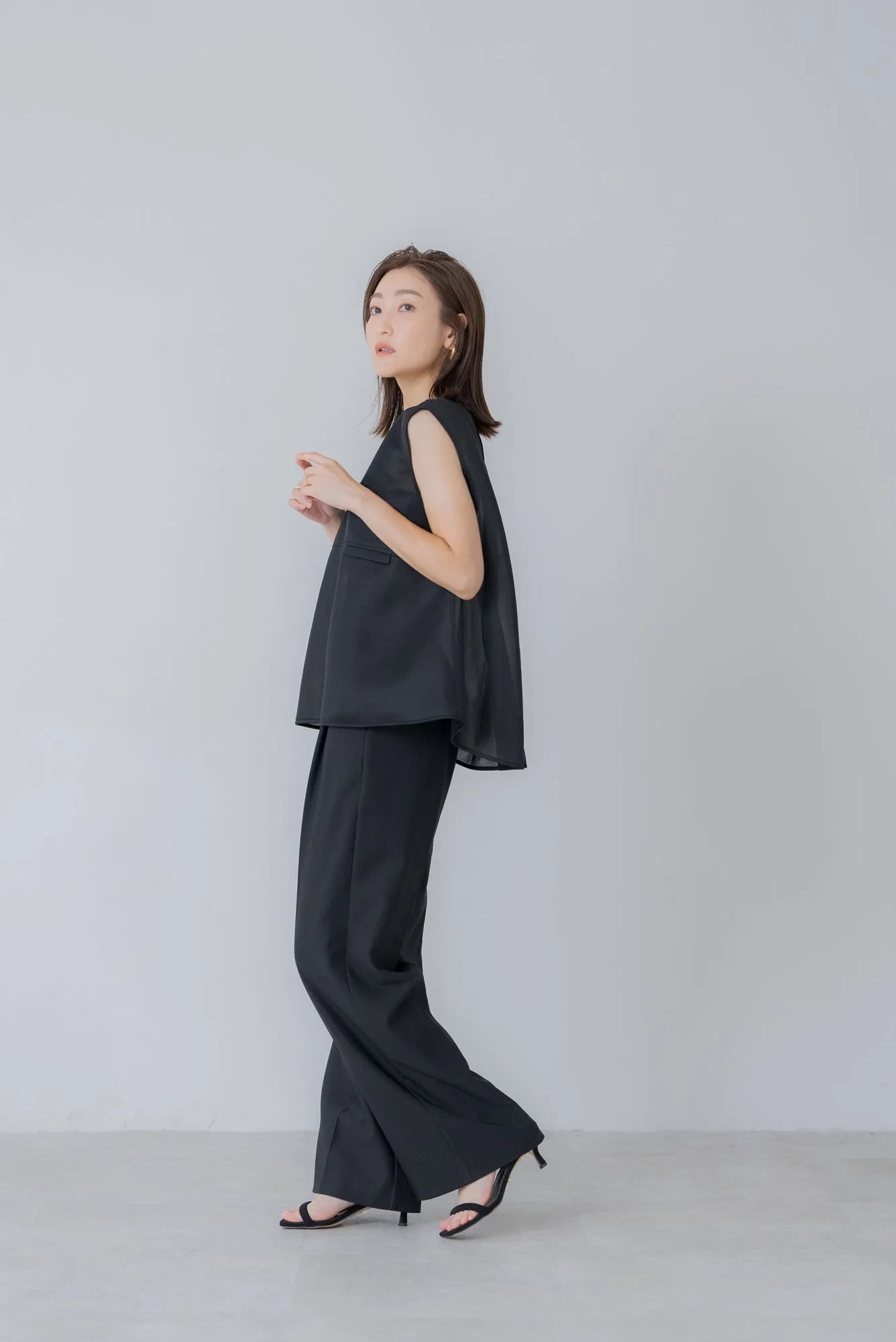 シアーラッセル ノースリトップス｜SHEER RUSSEL NO SLEEVE TOPS