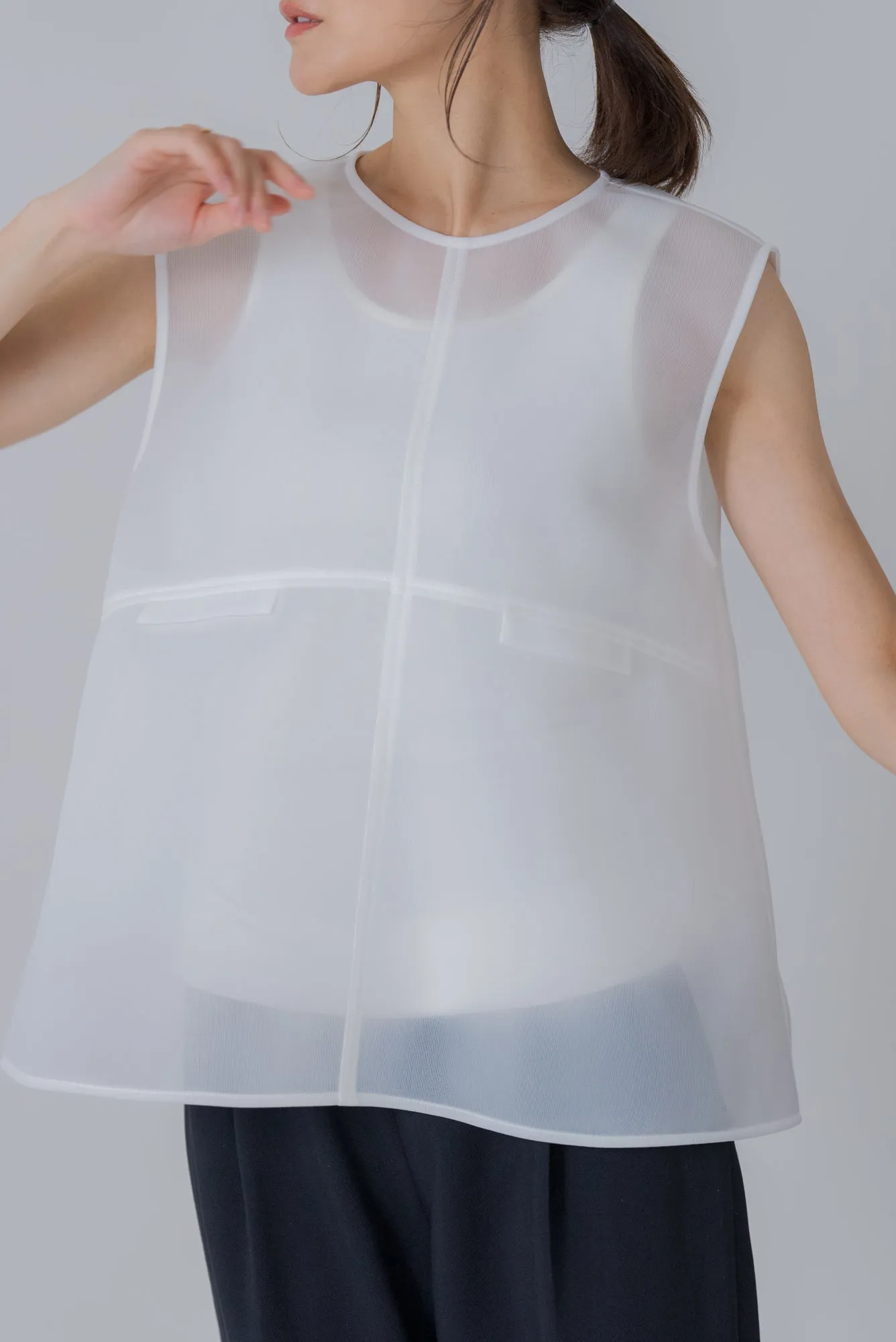 シアーラッセル ノースリトップス｜SHEER RUSSEL NO SLEEVE TOPS