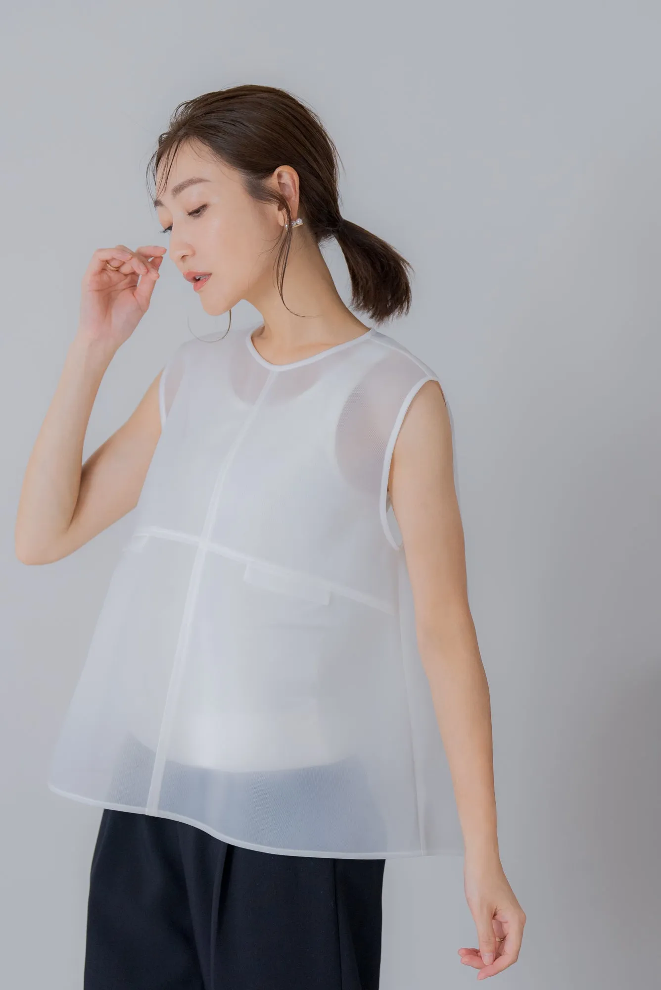 シアーラッセル ノースリトップス｜SHEER RUSSEL NO SLEEVE TOPS