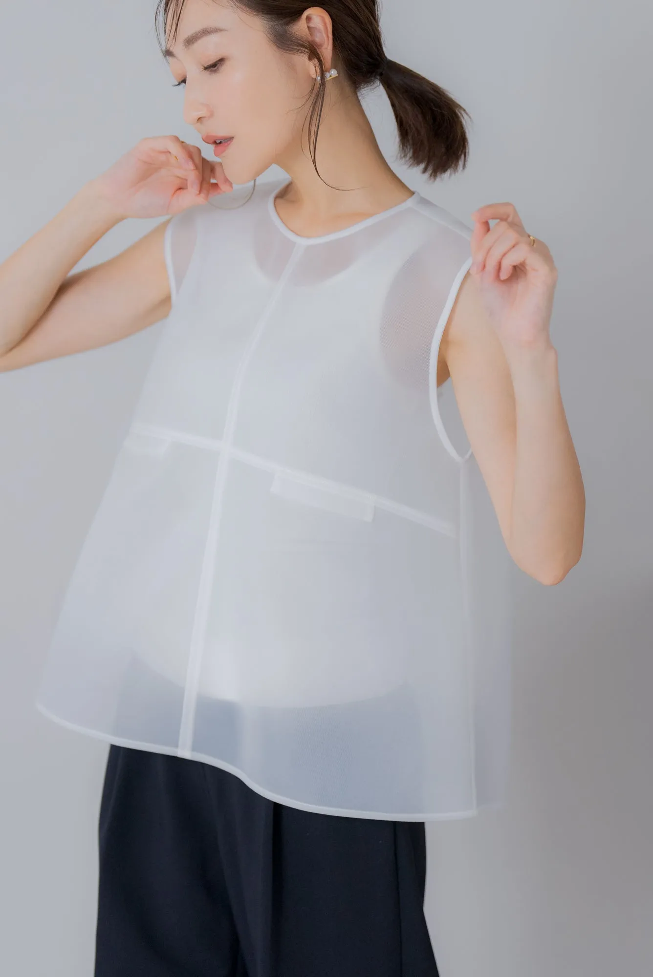 シアーラッセル ノースリトップス｜SHEER RUSSEL NO SLEEVE TOPS