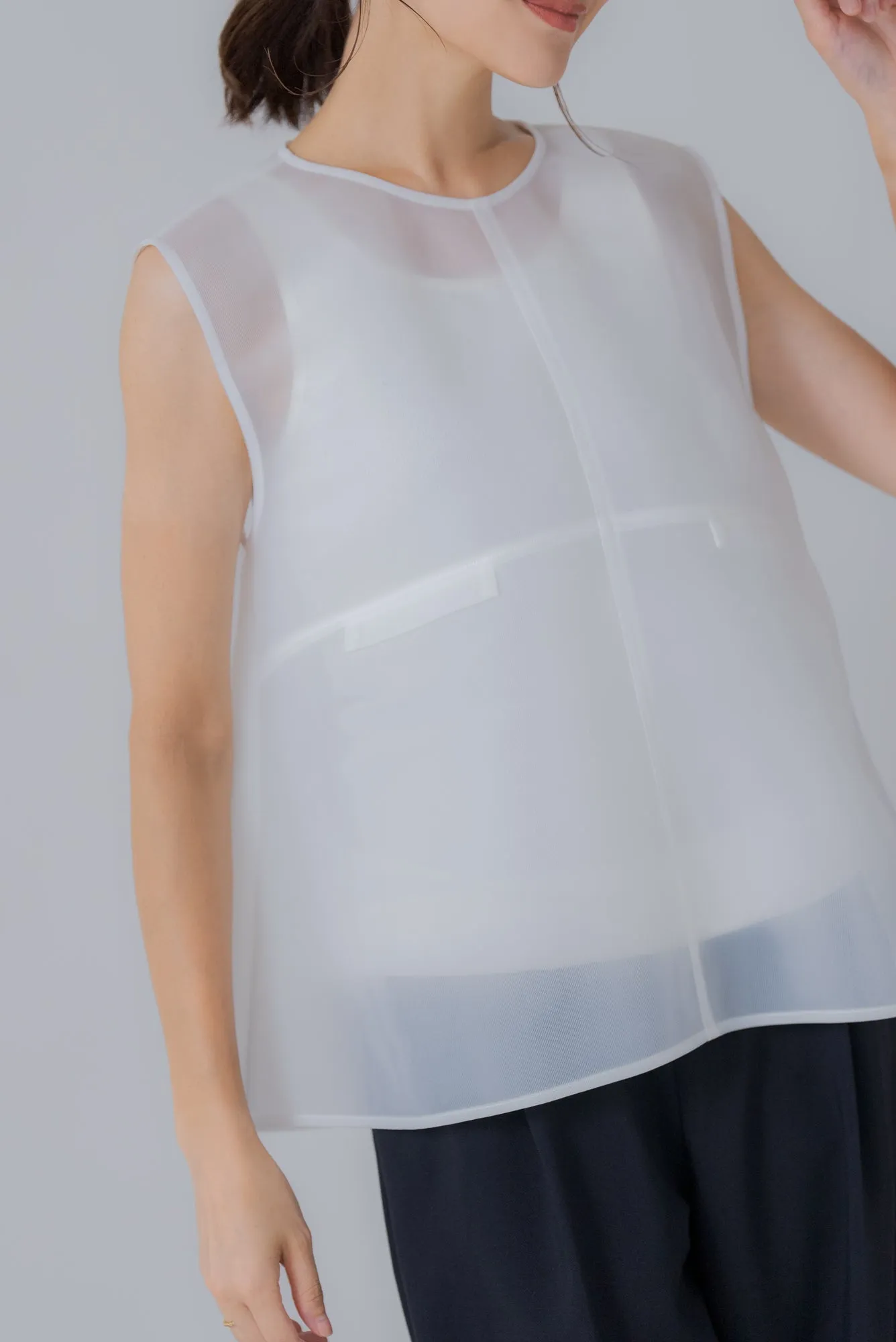 シアーラッセル ノースリトップス｜SHEER RUSSEL NO SLEEVE TOPS