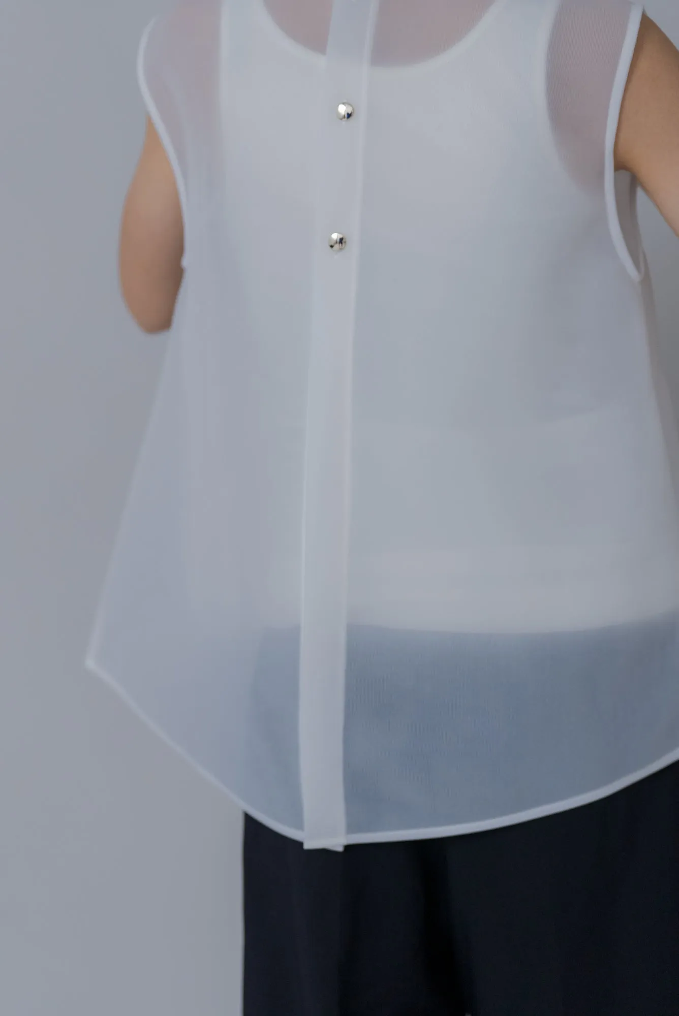 シアーラッセル ノースリトップス｜SHEER RUSSEL NO SLEEVE TOPS