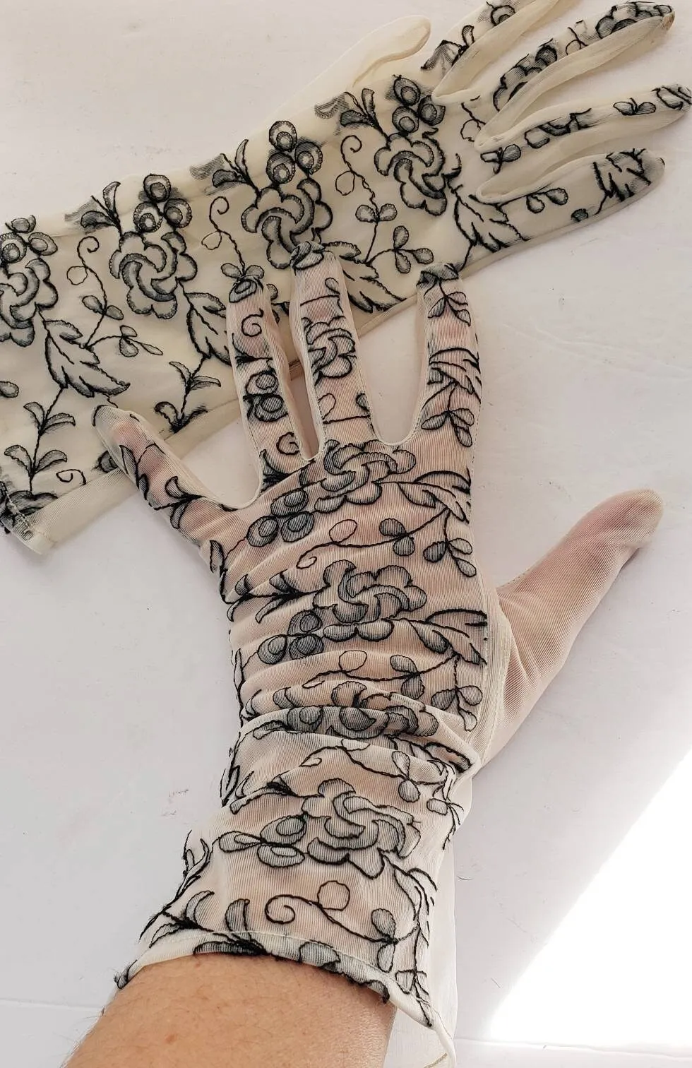1950s Gloves Sheer Beige Black Floral Embroidery / 50s Ladies Evening Gloves Mid Length Dressy Party Romantic Girly Frilly / Pola
