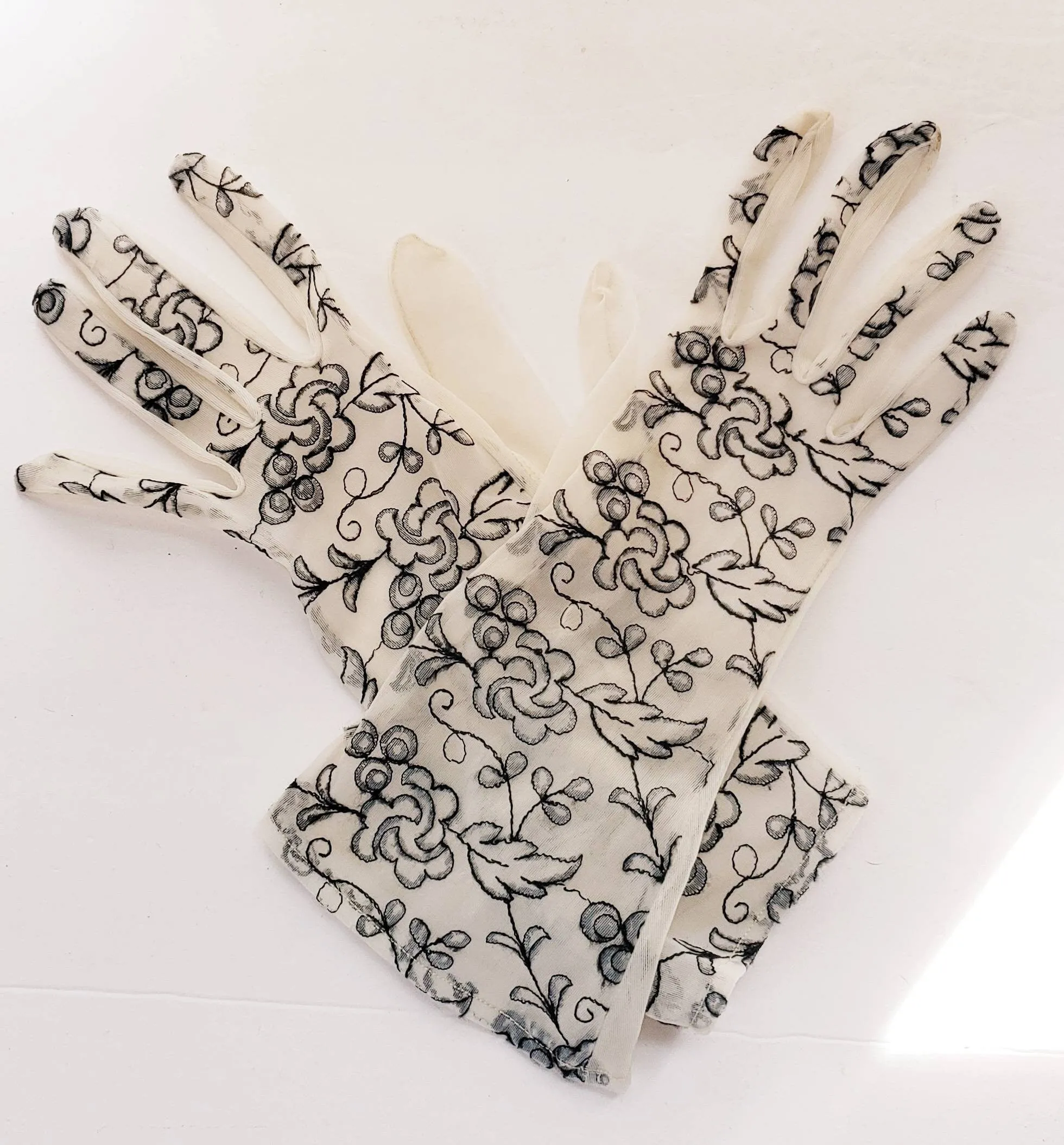 1950s Gloves Sheer Beige Black Floral Embroidery / 50s Ladies Evening Gloves Mid Length Dressy Party Romantic Girly Frilly / Pola