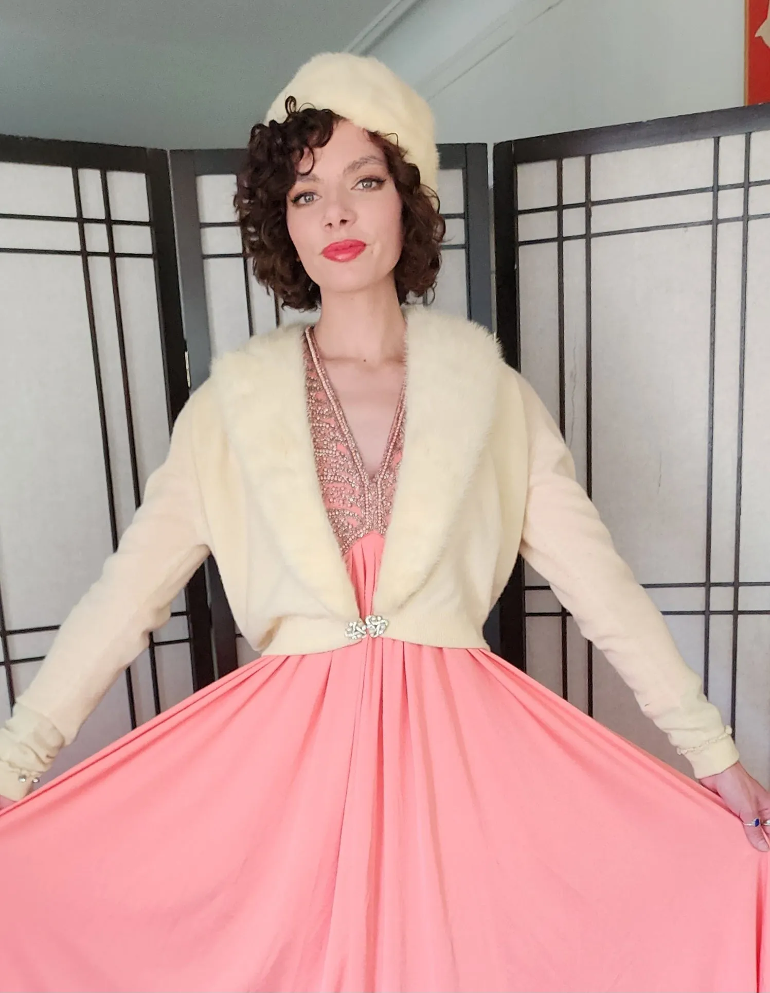 50s Cream Wool Cardigan w/White Fur Collar