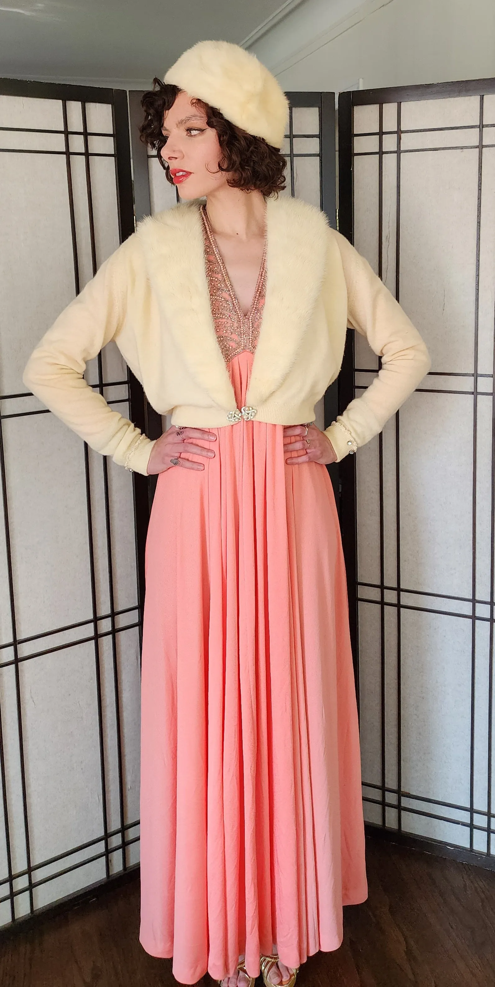50s Cream Wool Cardigan w/White Fur Collar