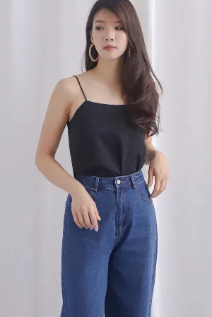 Ailee Reversible Sateen Spaghetti Top In Black/Forest Green