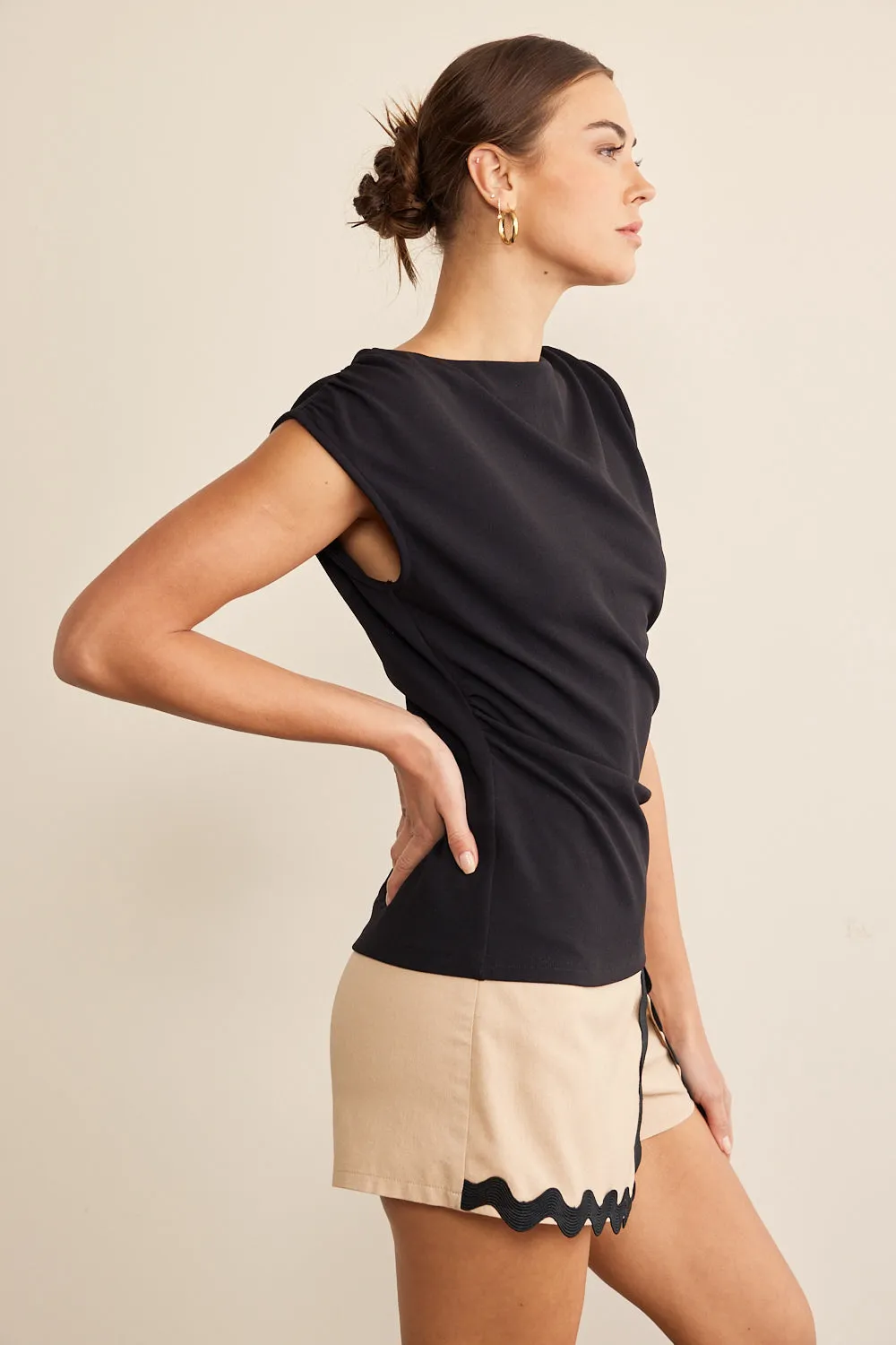 Ann Sleeveless Top