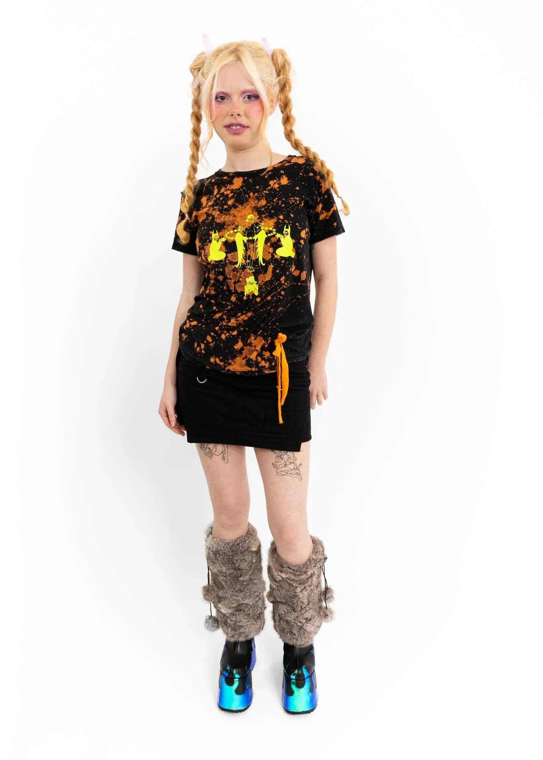 Bleached screen printed  t-shirt with ruching detail