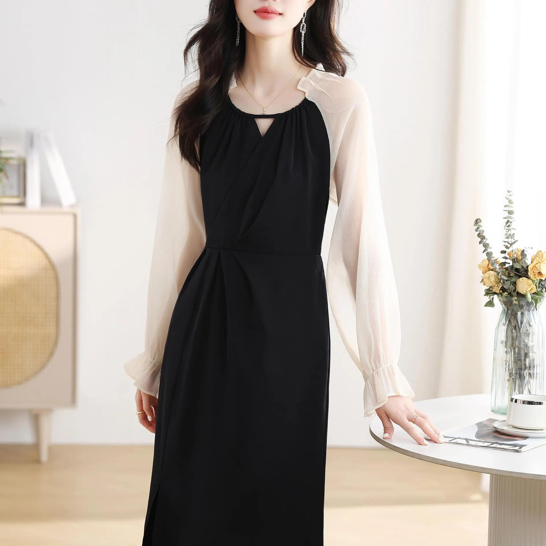 Chic French Style Dress with Slim Fit and Split Hem