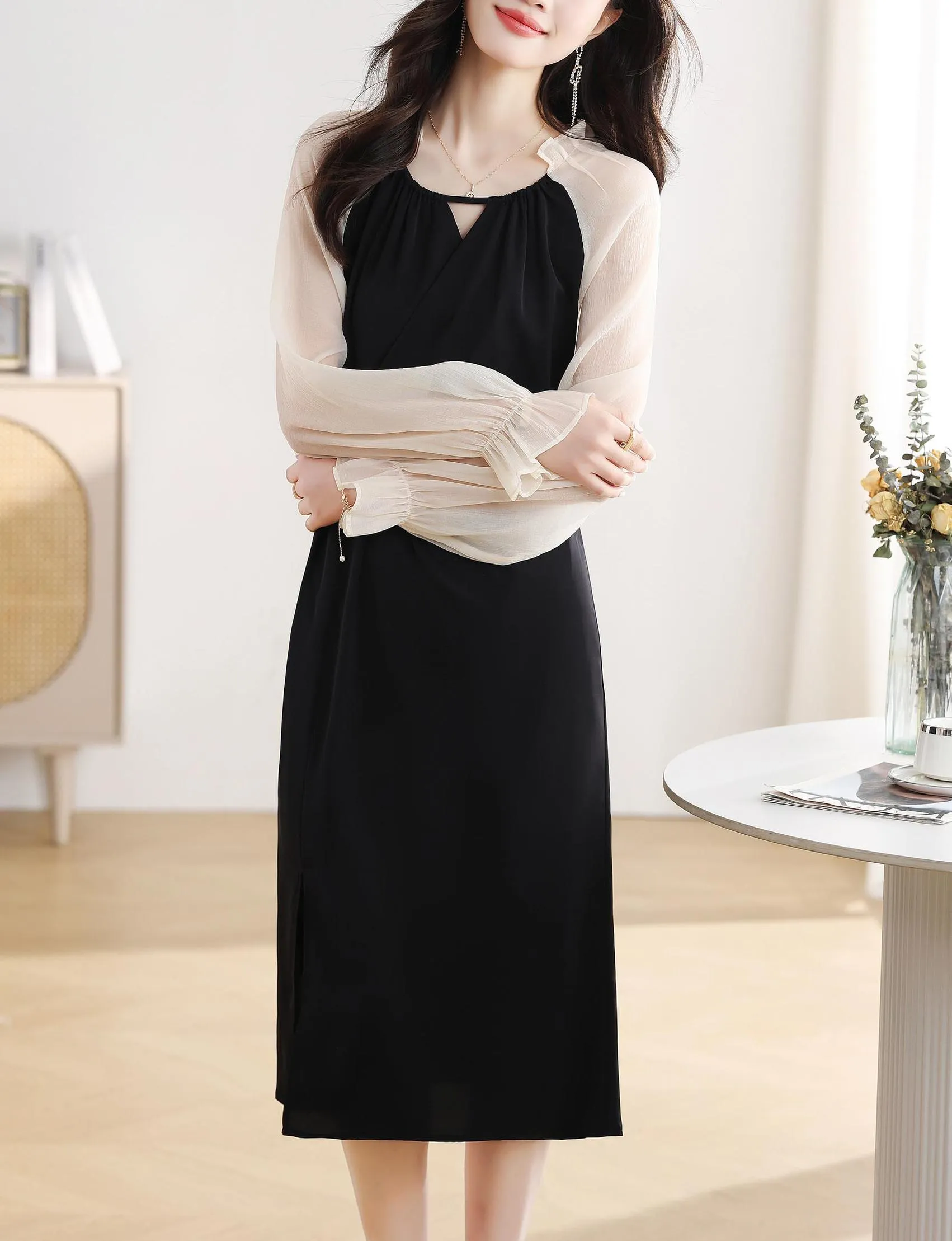 Chic French Style Dress with Slim Fit and Split Hem