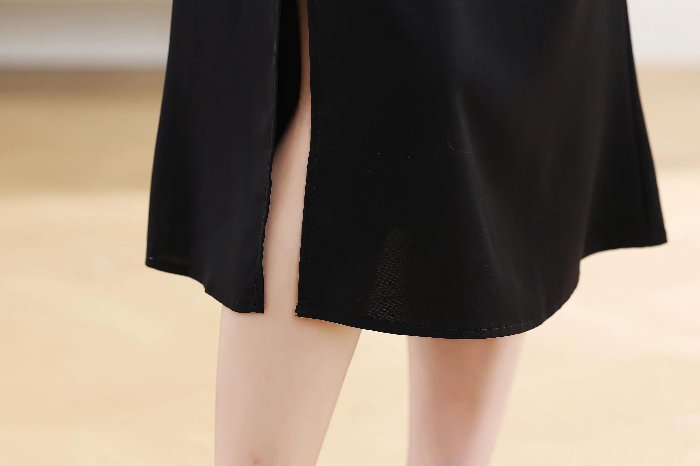 Chic French Style Dress with Slim Fit and Split Hem