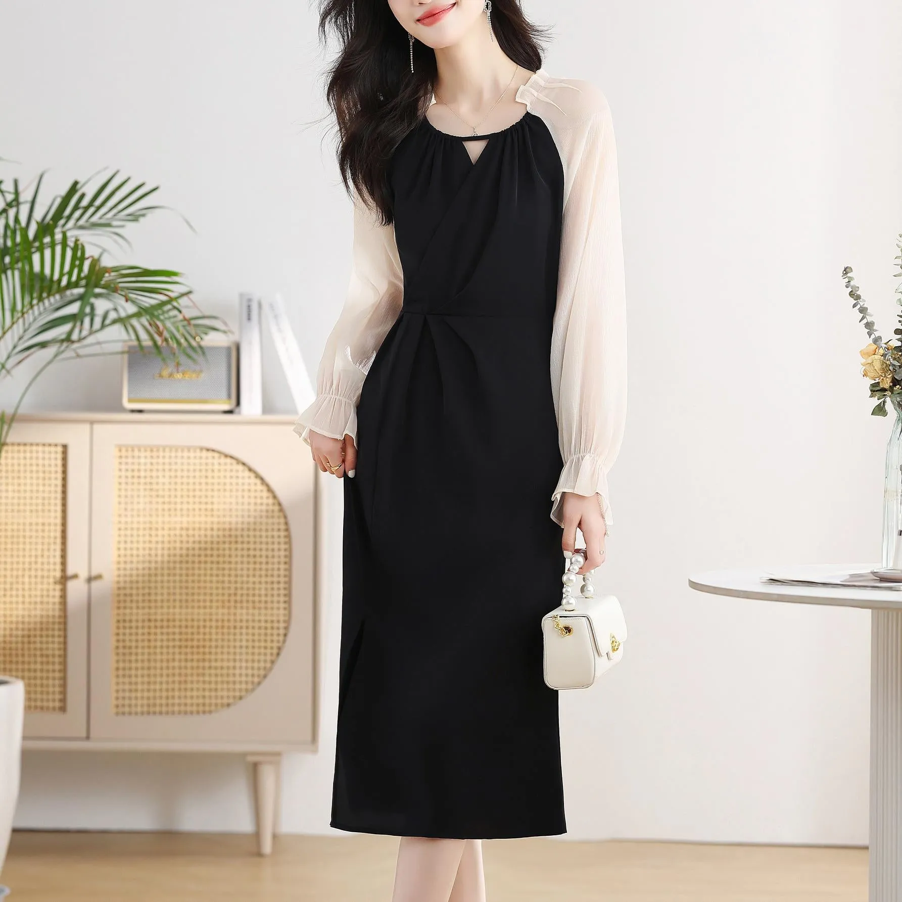 Chic French Style Dress with Slim Fit and Split Hem