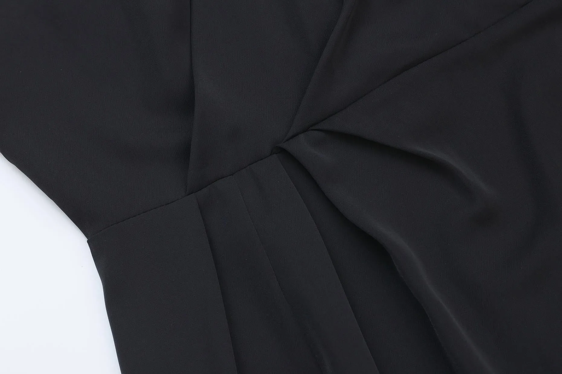 Chic French Style Dress with Slim Fit and Split Hem