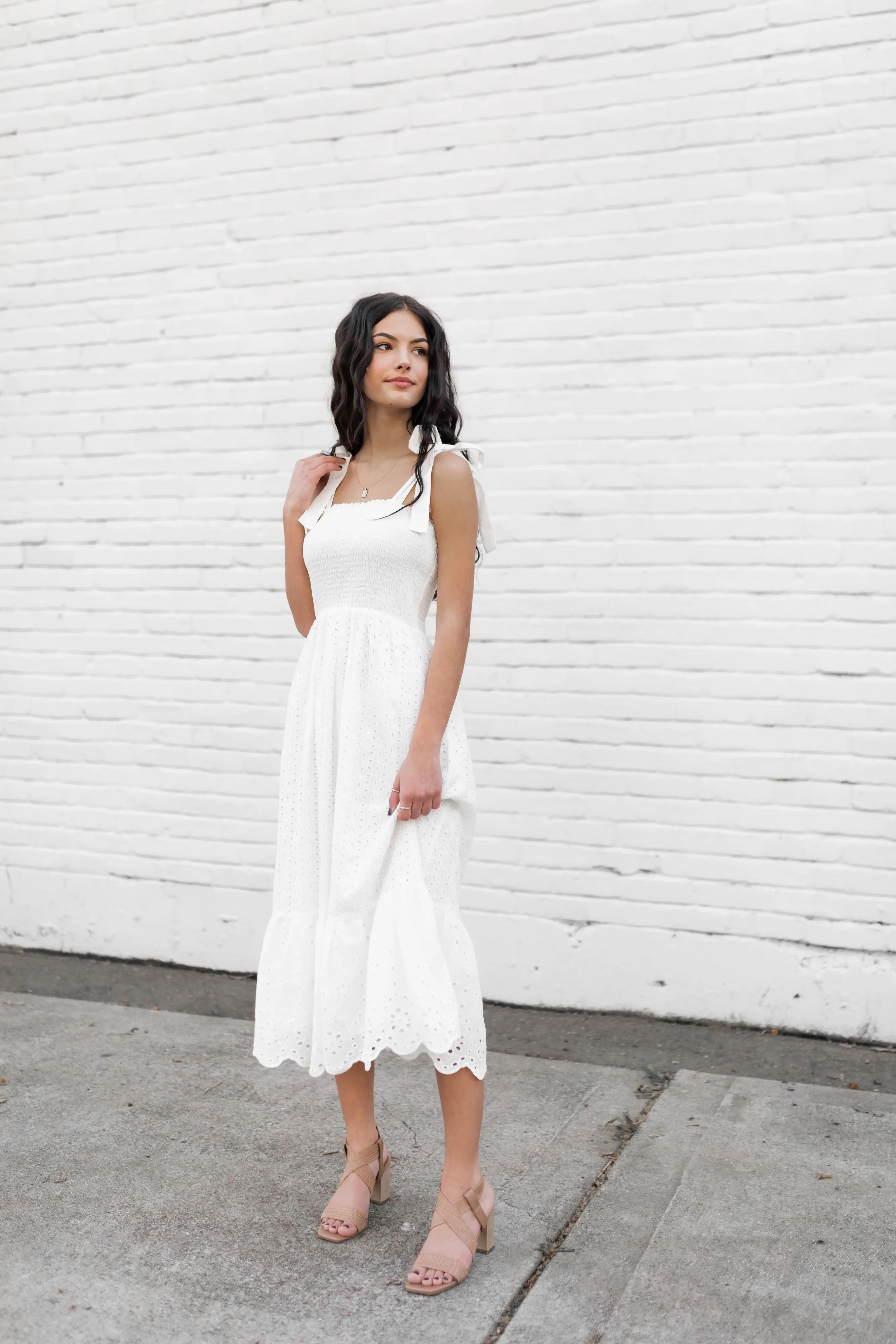 Day dreaming eyelet midi