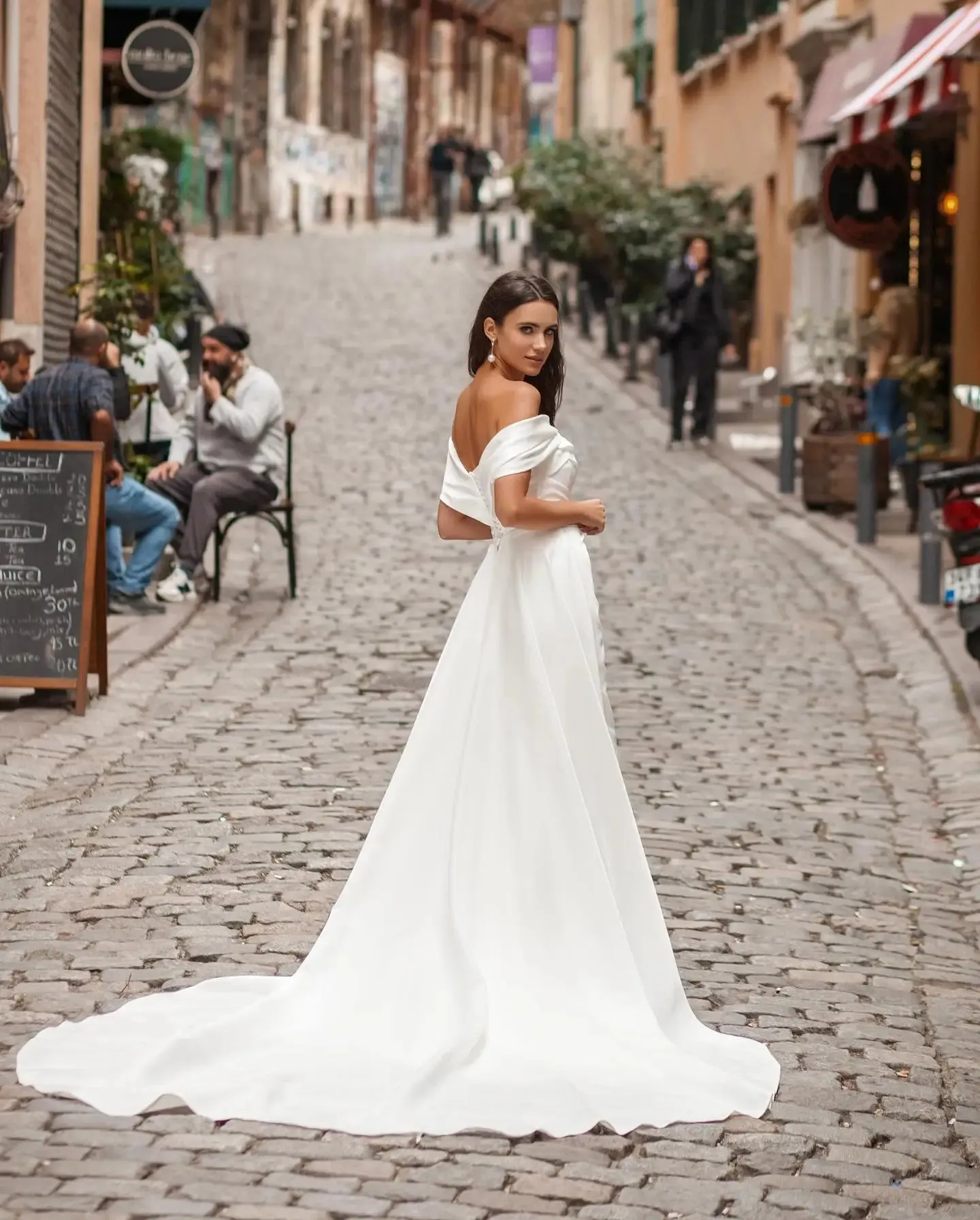 Elegant Off The Shoulder Soft Satin Sheath/Mermaid Wedding Dresses Side Slit Detachable Train Formal Bridal Grown 2025 Rode De