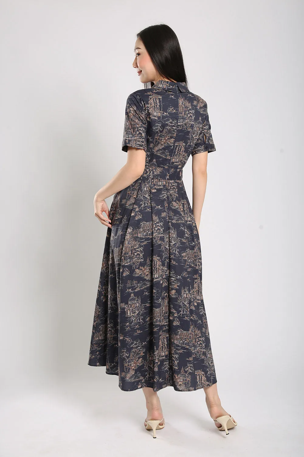Erinn Collar Maxi Printed Dress in Navy Blue Floral