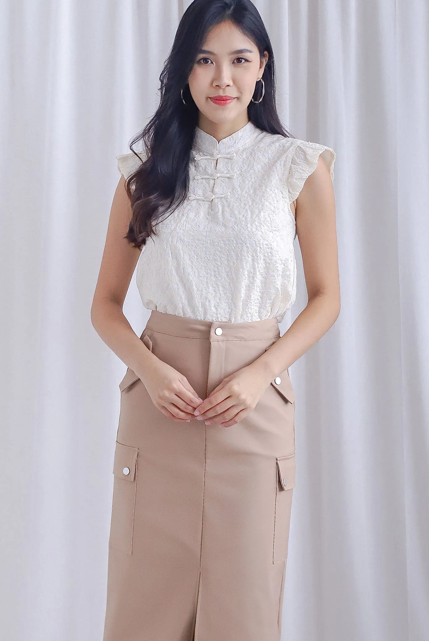 Fang Embro Flutter Sleeve Cheongsam Top In Cream