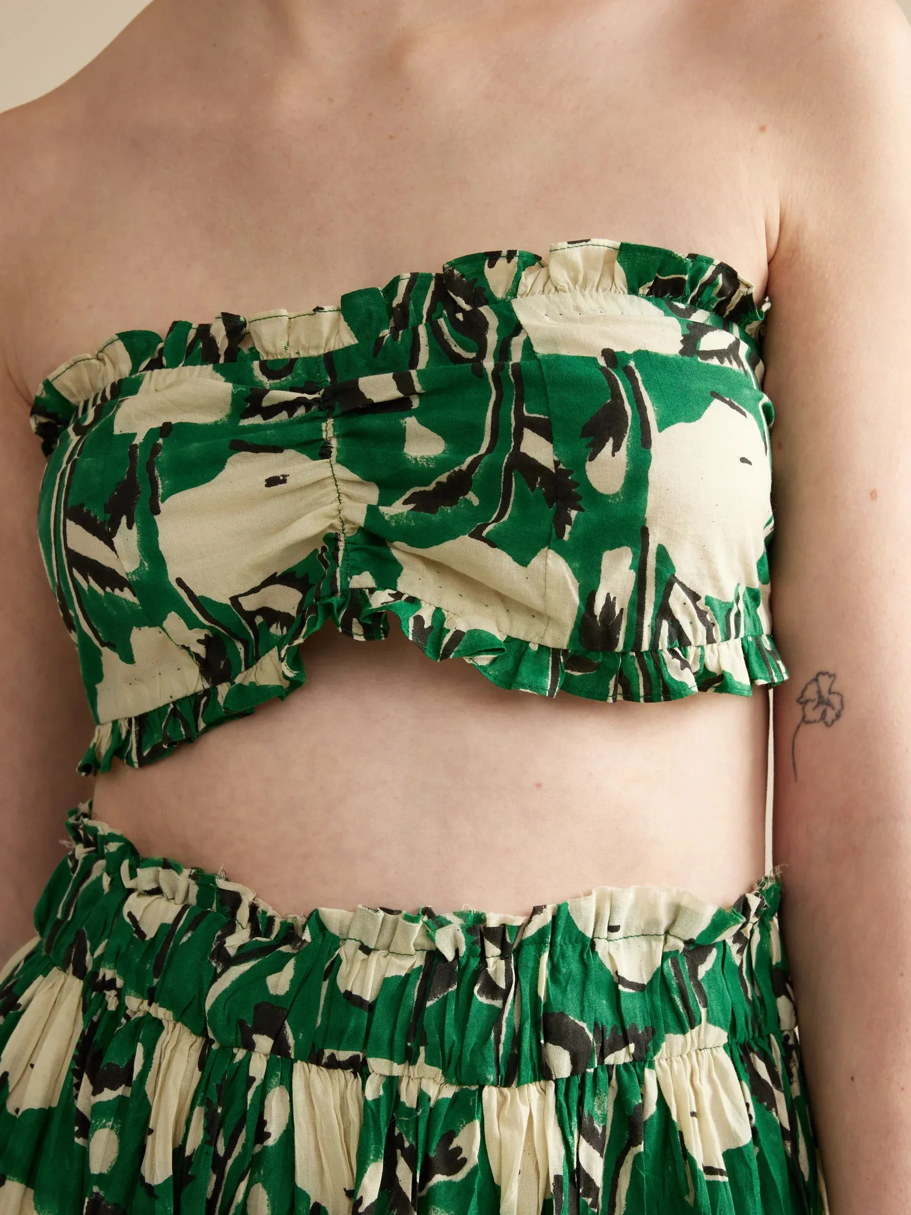 FLOWER BIKINI TOP - GREEN