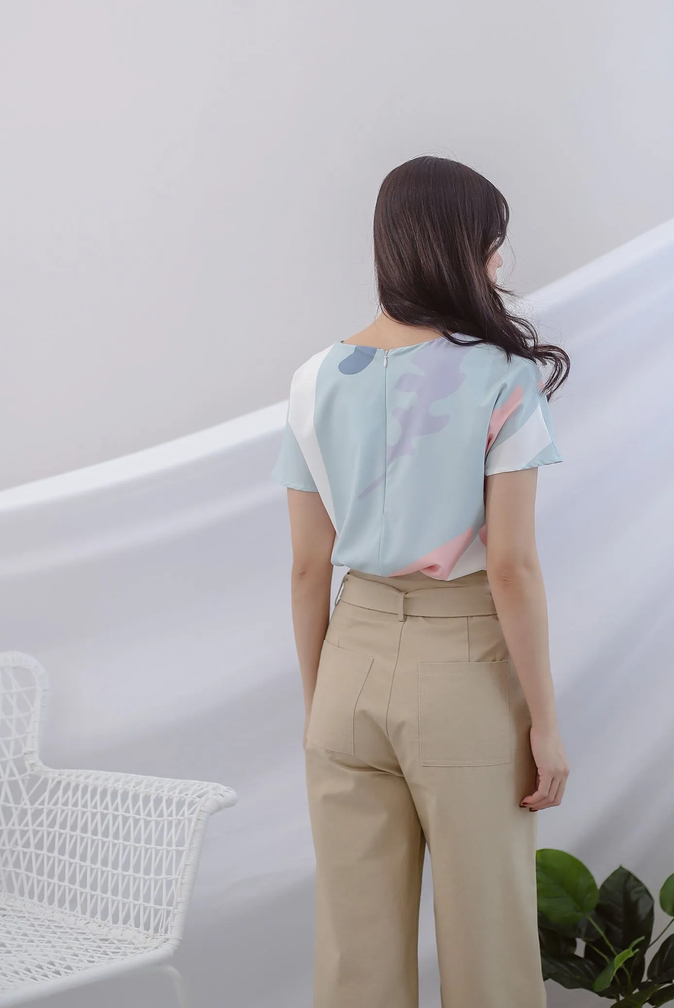 Karla Abstract Sleeved Top In Pastel
