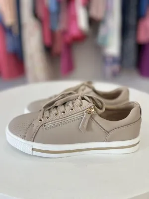 KIKI TRAINER || NUDE