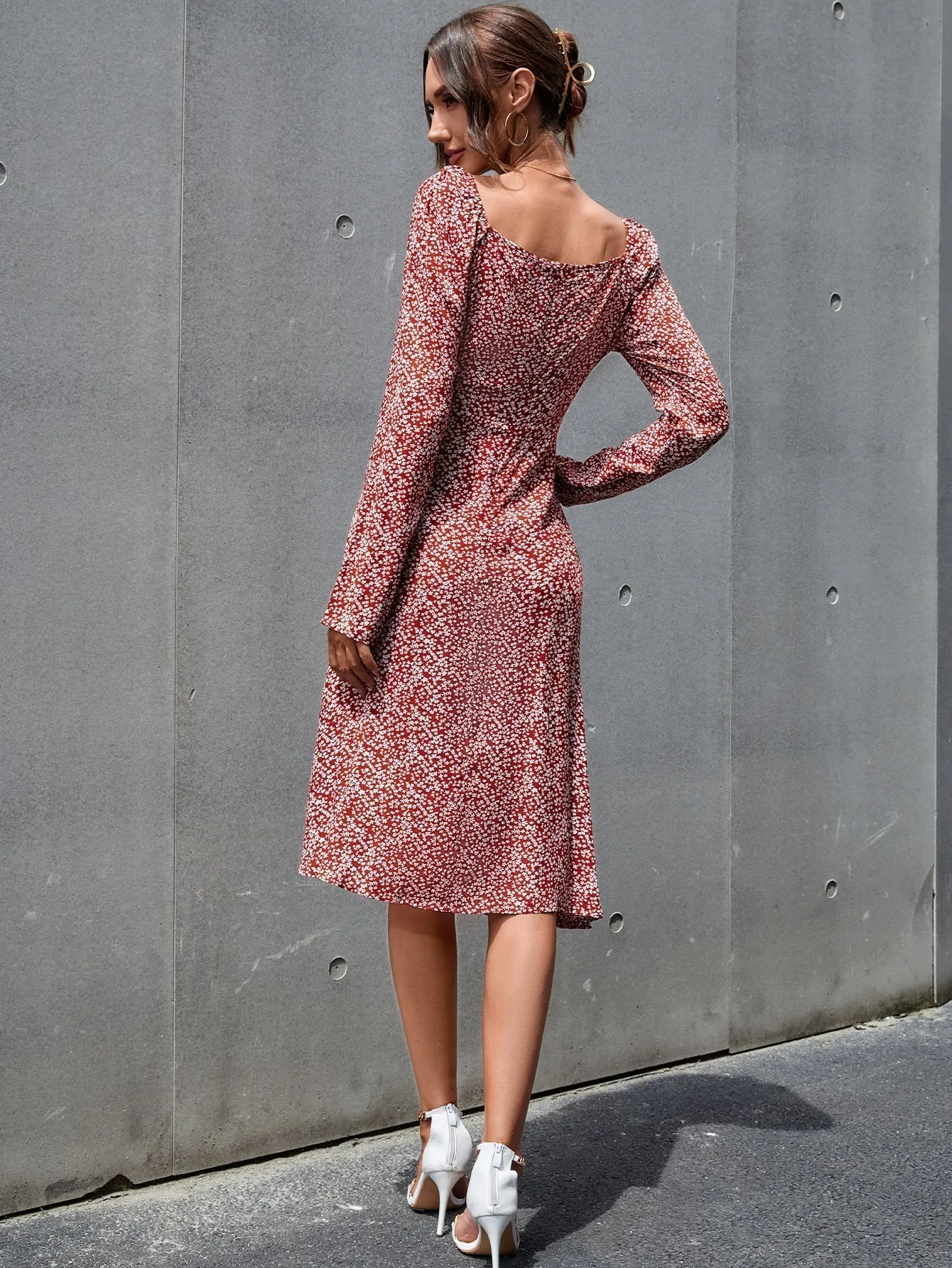 KittenAlarm - Ditsy Floral Split Hem Dress