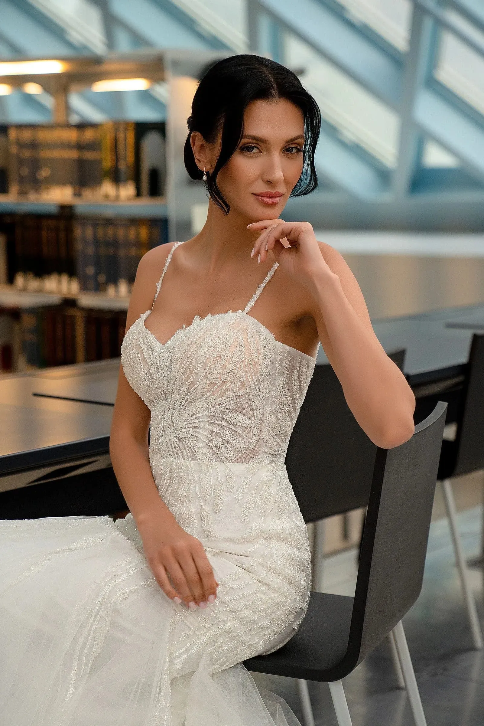 Lace Illusion Bride Dress Spaghetti Straps Long Train Women Wedding Dresses Customized Detachable Sleeves Luxury Bridal