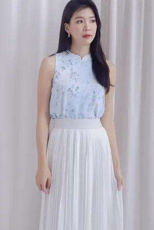 Lia Floral Oriental Cheong Sam Top In Blue