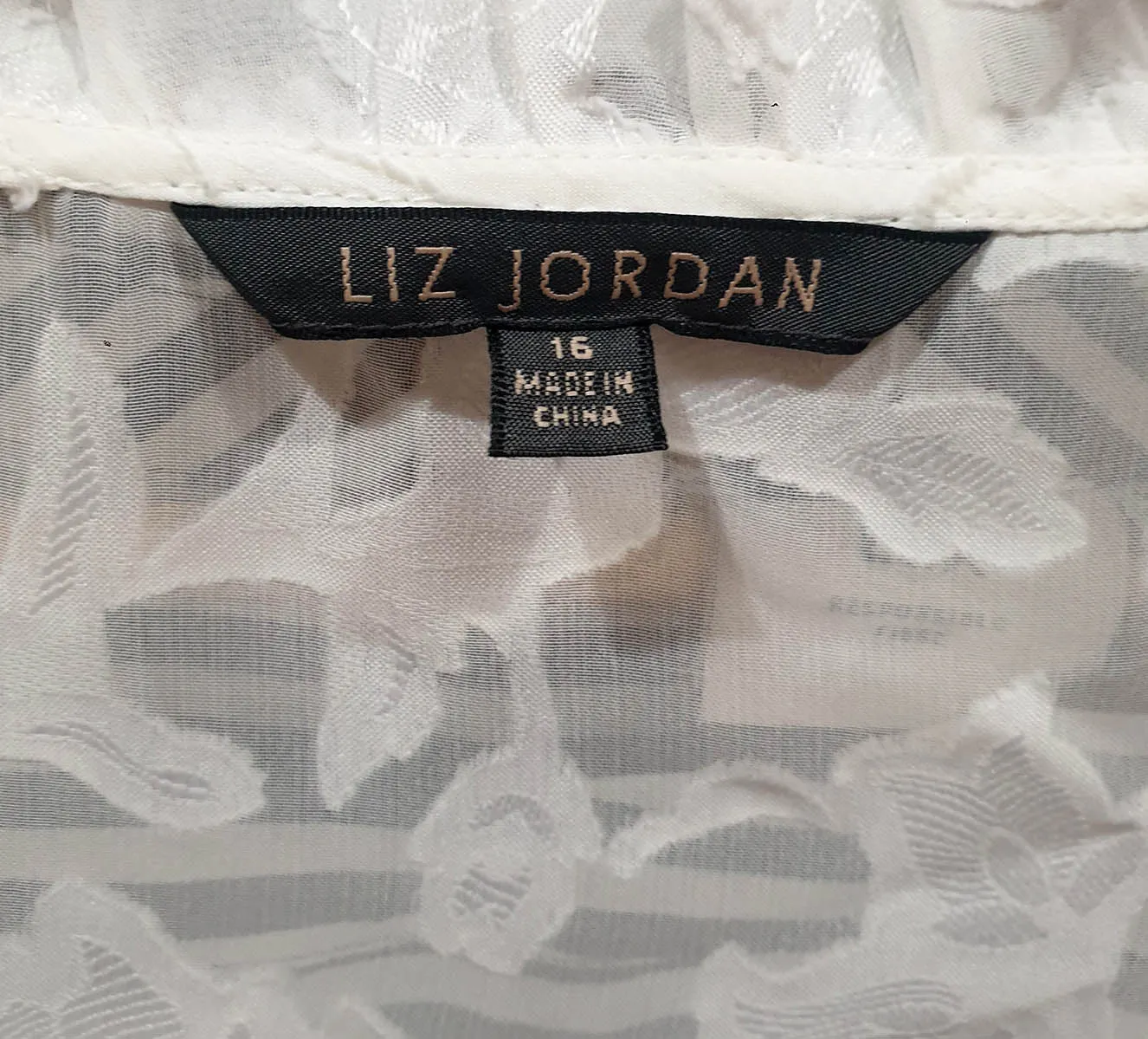 Liz Jordan white semi-sheer top size 16