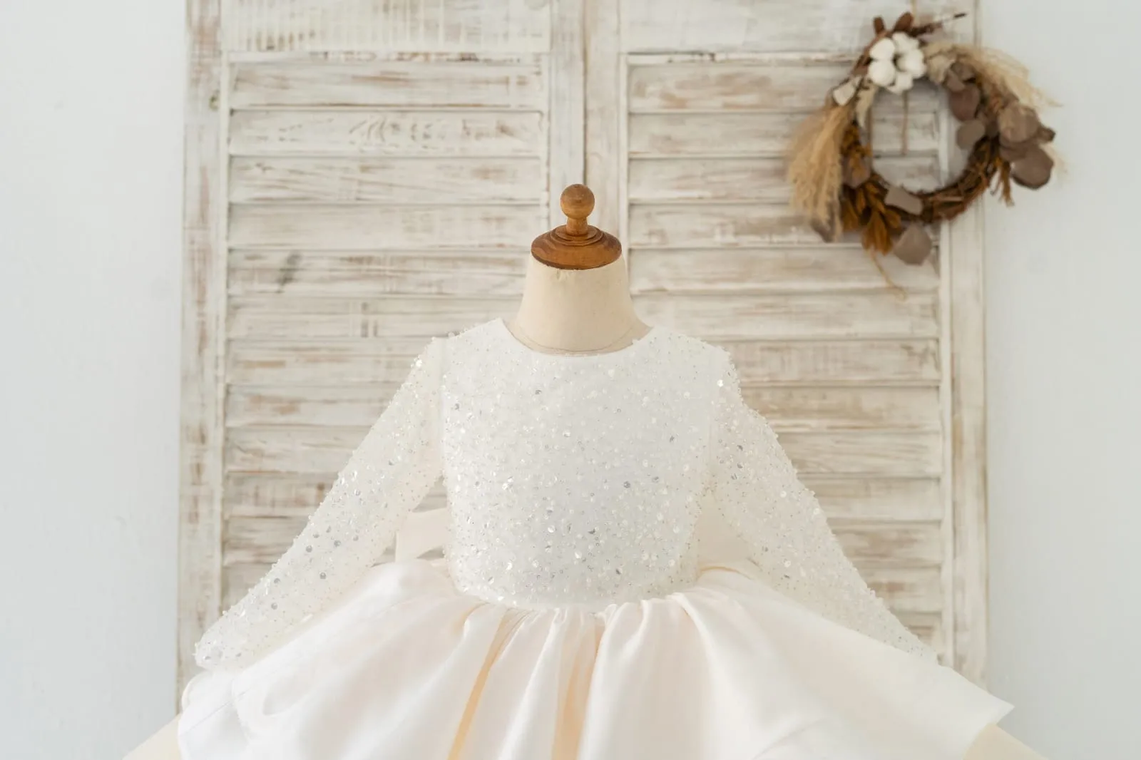 Long Sleeves V Back Crystal Beaded Champagne Tulle TUTU Wedding Flower Girl Dress