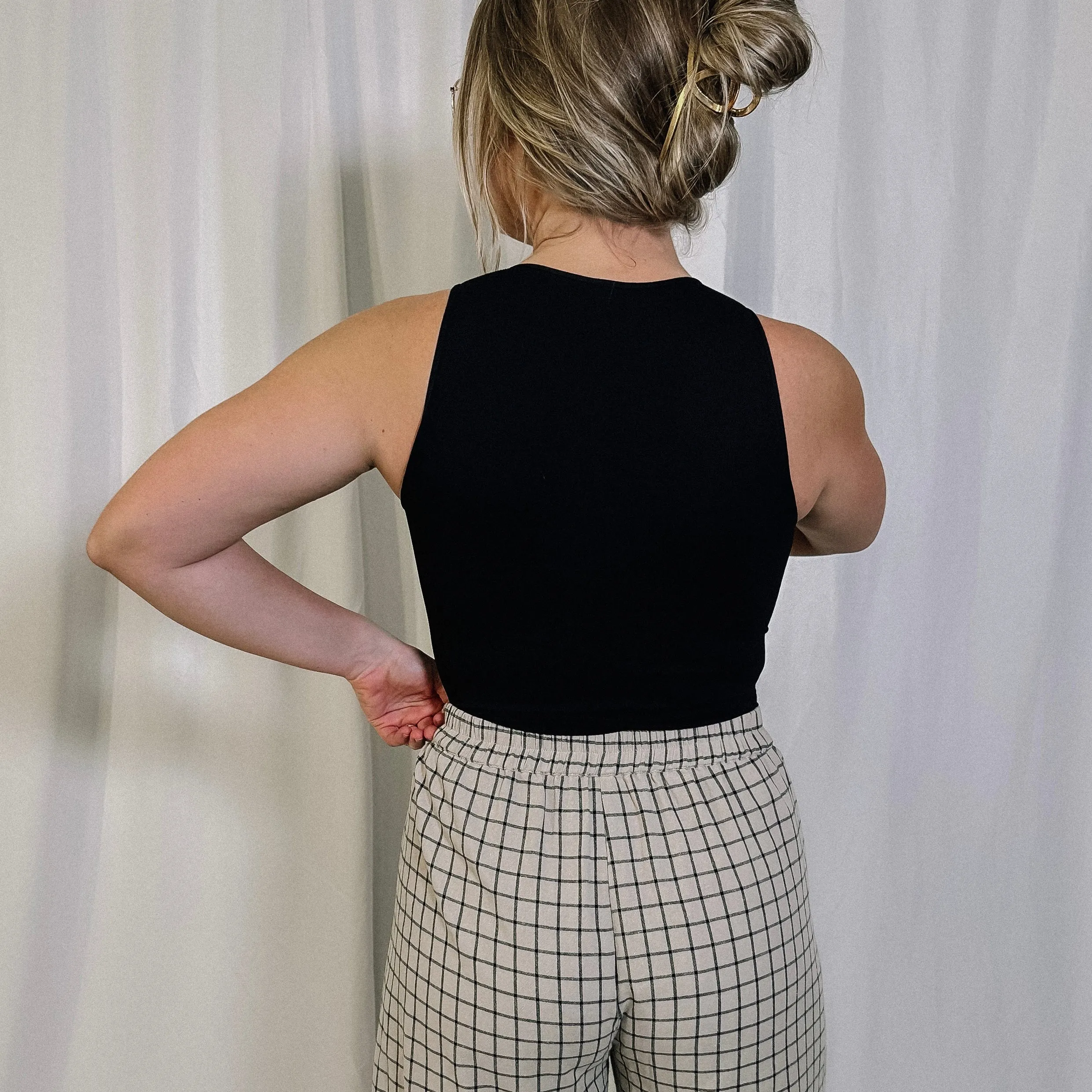 Meet Up Crop Tank - Black