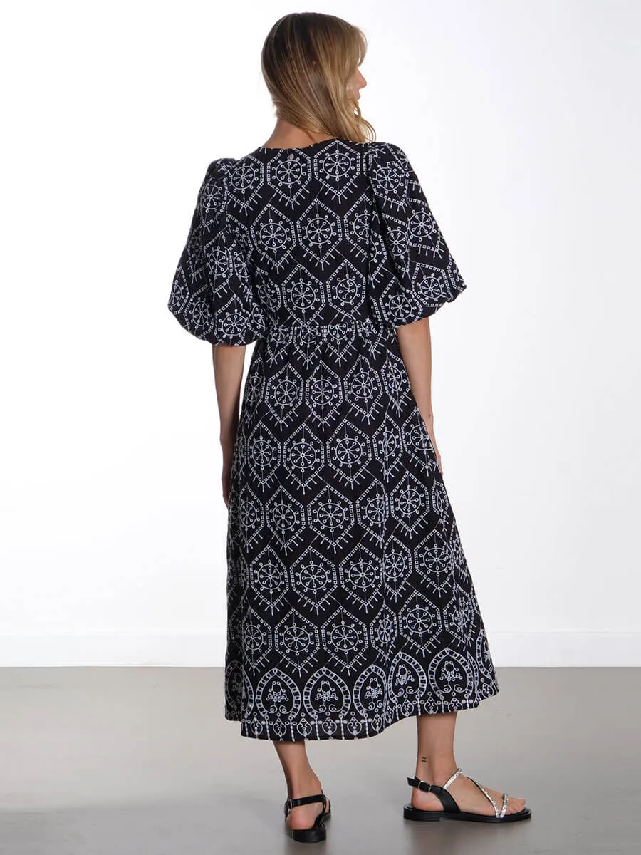 Nuevelyn Dress - Black