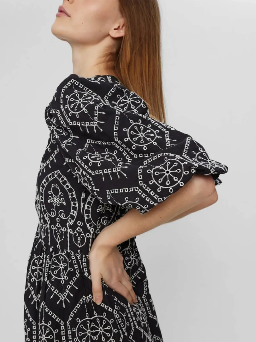 Nuevelyn Dress - Black