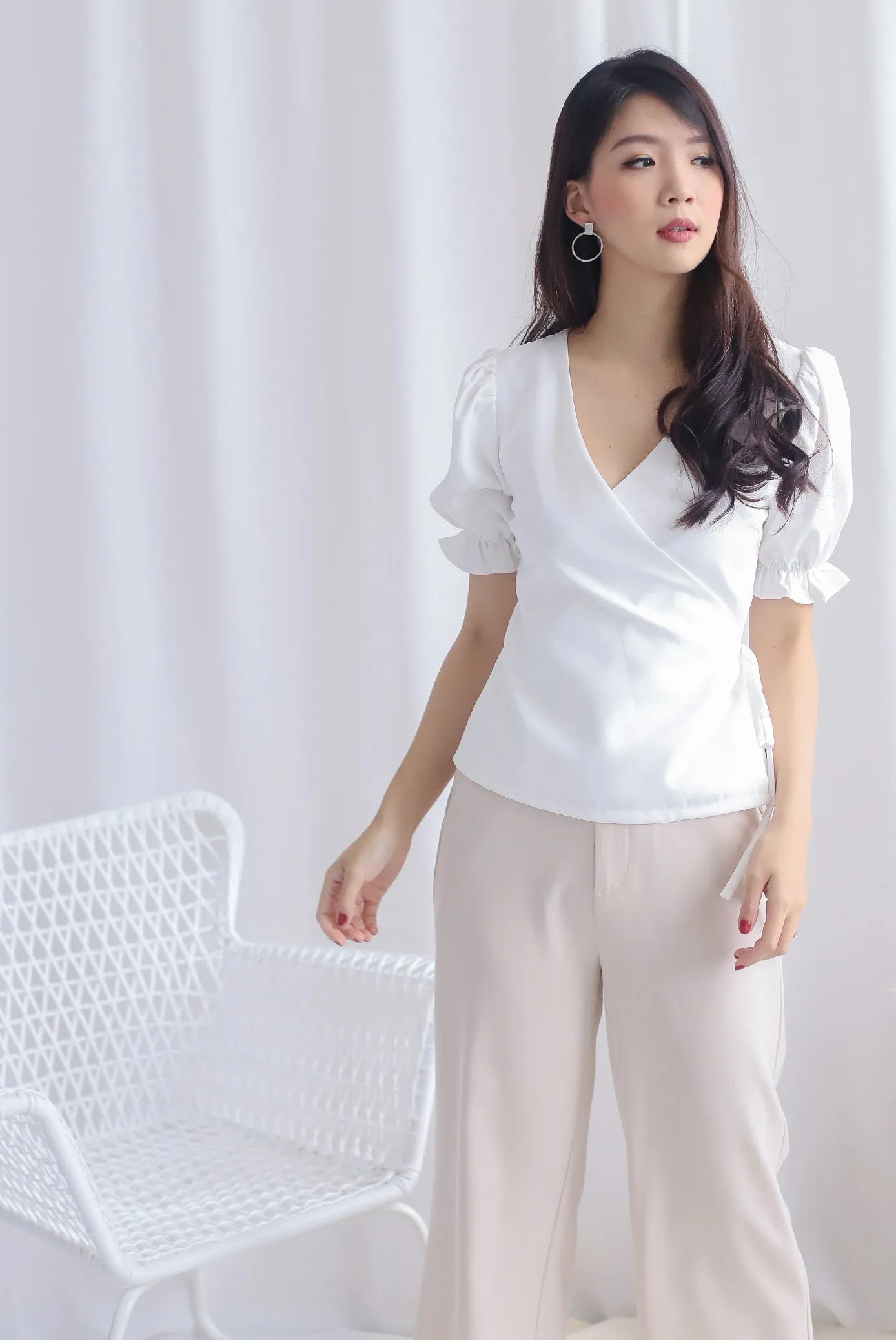 Oaklee Puffy Sleeve Wrap Top In White