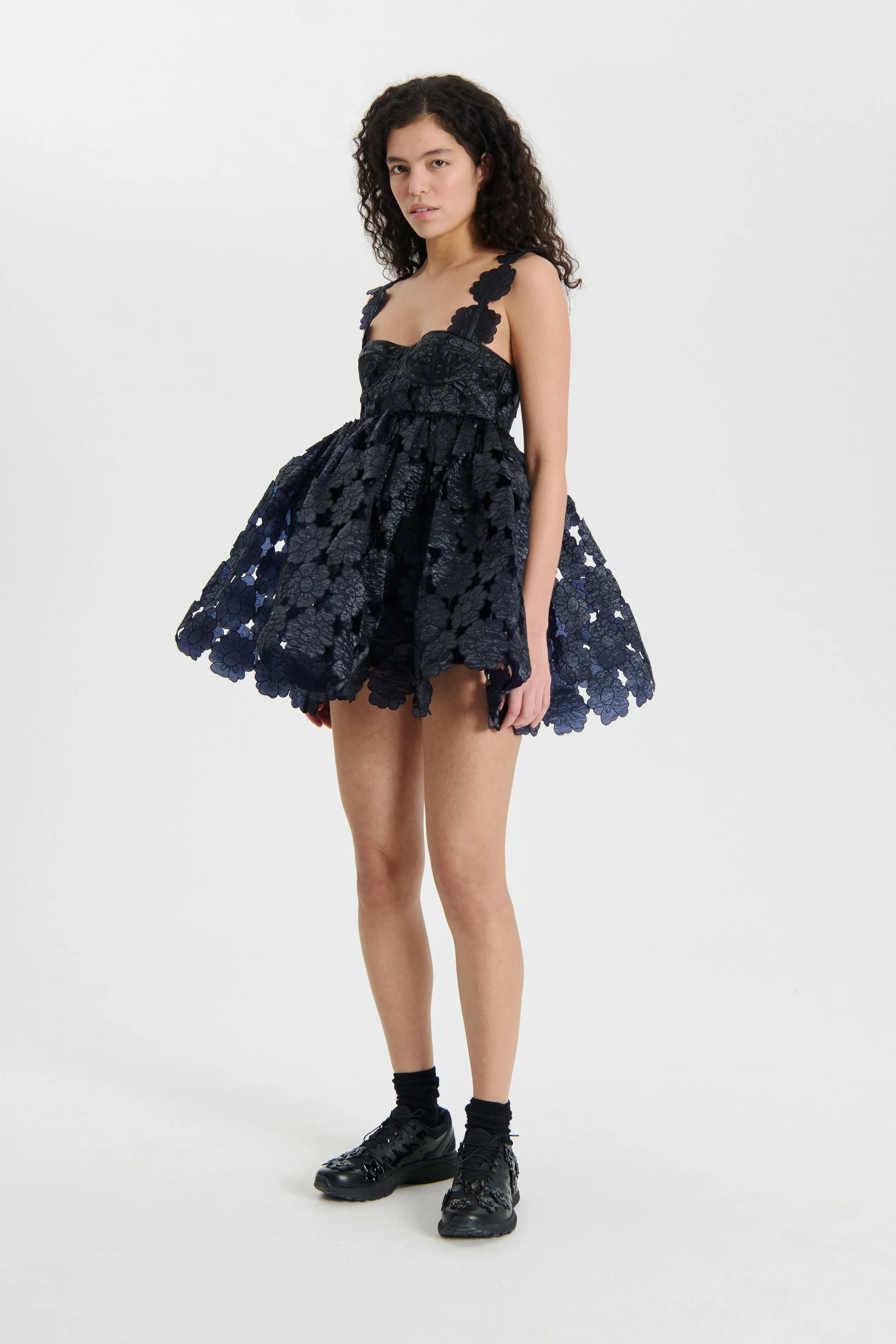 ONIQUE | DRESS MAGNOLIA EMBROIDERY NAVY