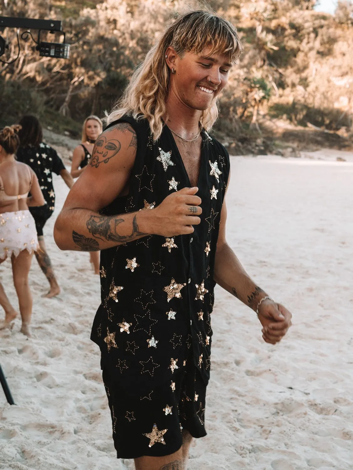PHOENIX SEQUIN STAR MENS VEST - BLACK/GOLD