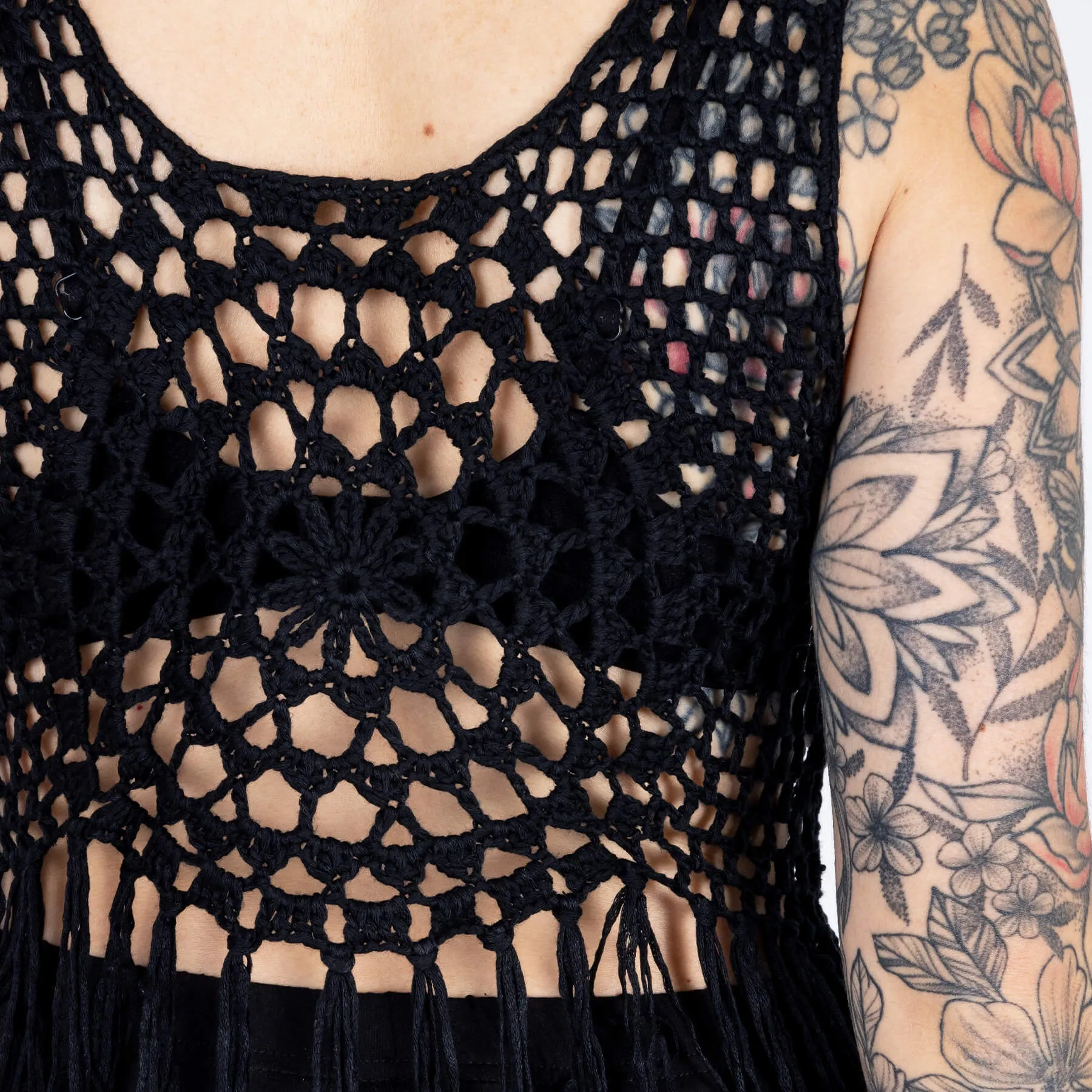 PIPER FRINGE VEST - BLACK