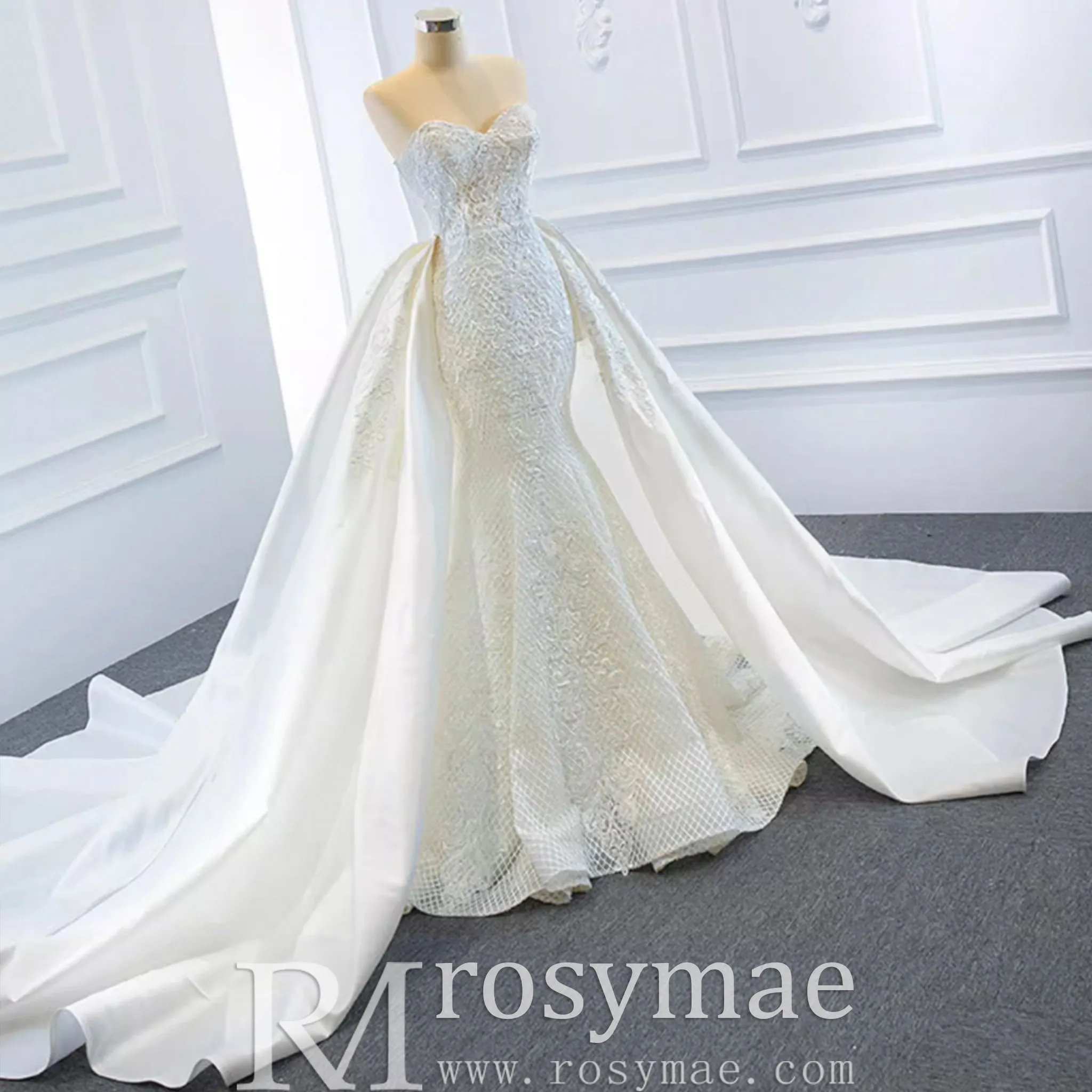 Princess Vneck Trumpet Lace Wedding Dress with Detachable Train