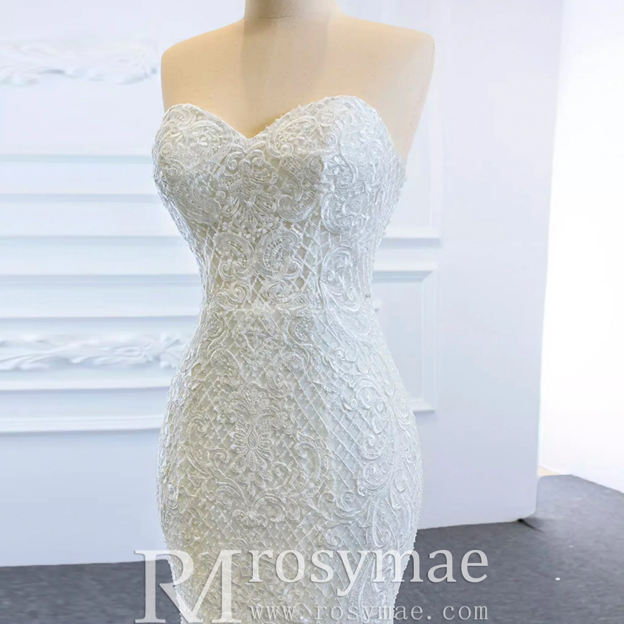 Princess Vneck Trumpet Lace Wedding Dress with Detachable Train