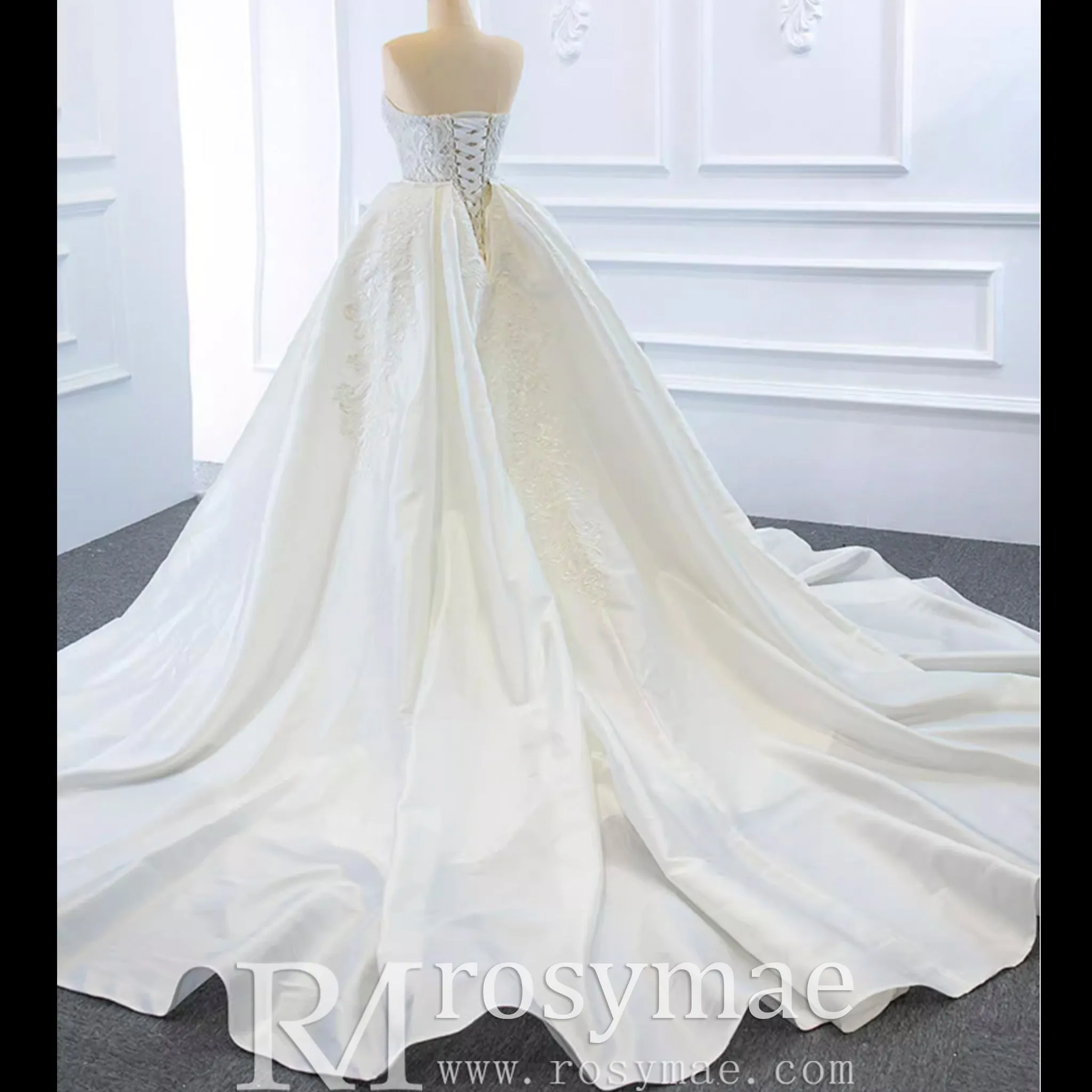 Princess Vneck Trumpet Lace Wedding Dress with Detachable Train