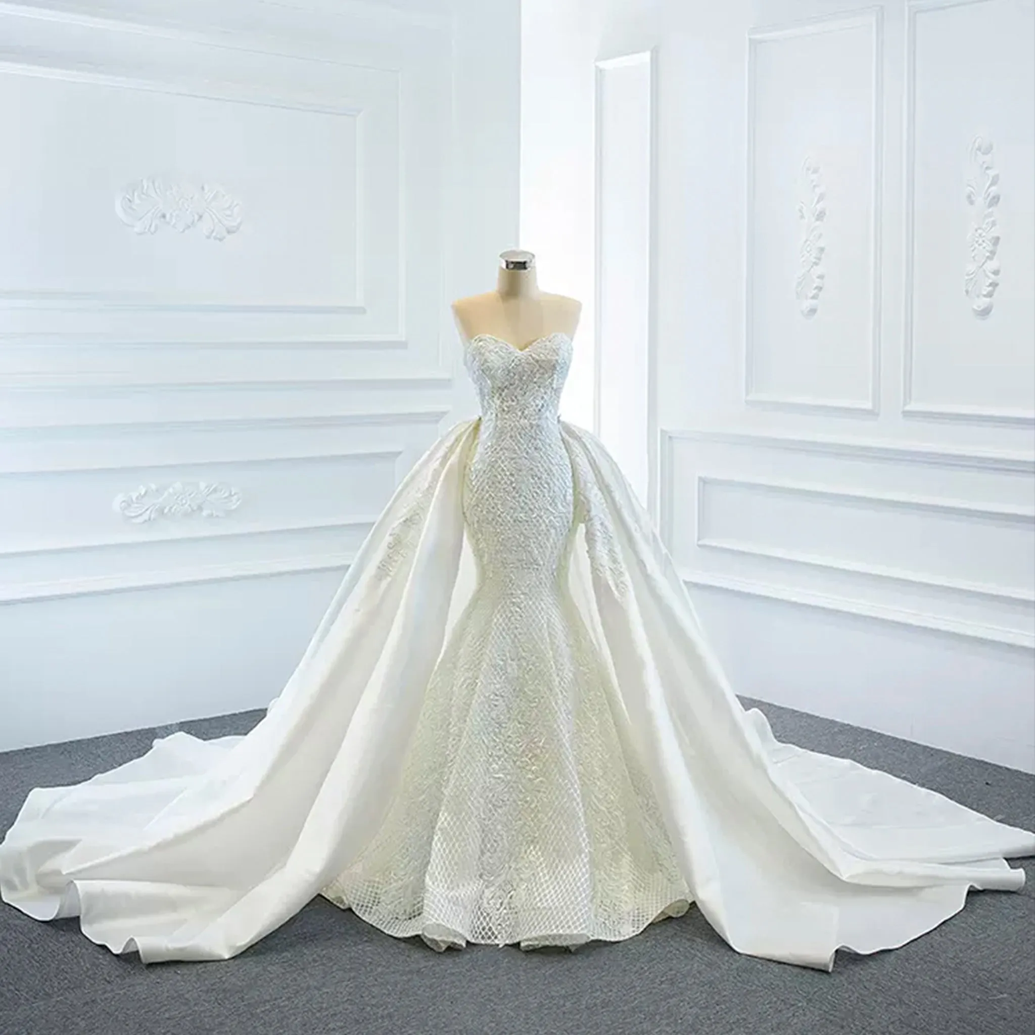 Princess Vneck Trumpet Lace Wedding Dress with Detachable Train
