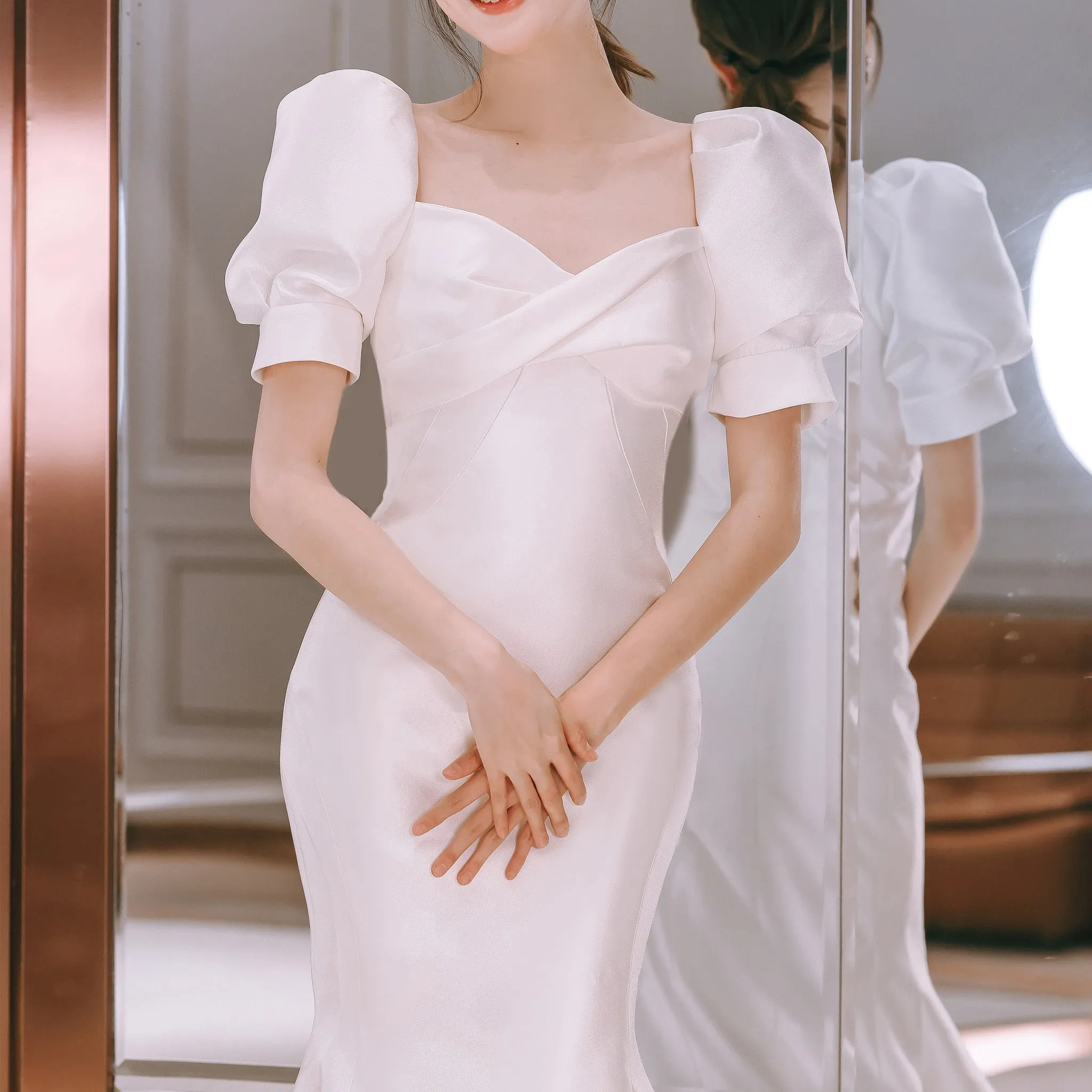 Queen Anne Neckline Mermaid Wedding Dresses with Convertible Sleeves