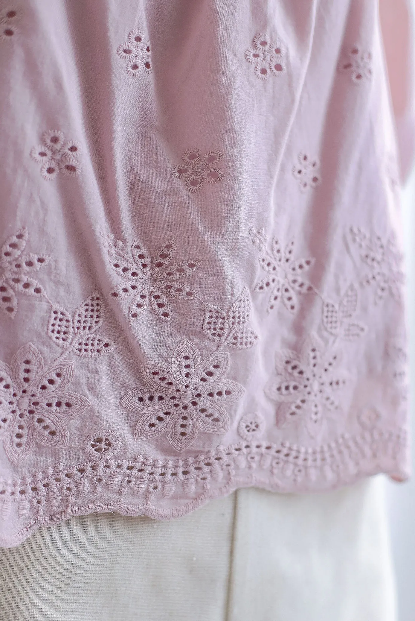 Sherlyn Eyelet Puffy Sleeve Top In Blush