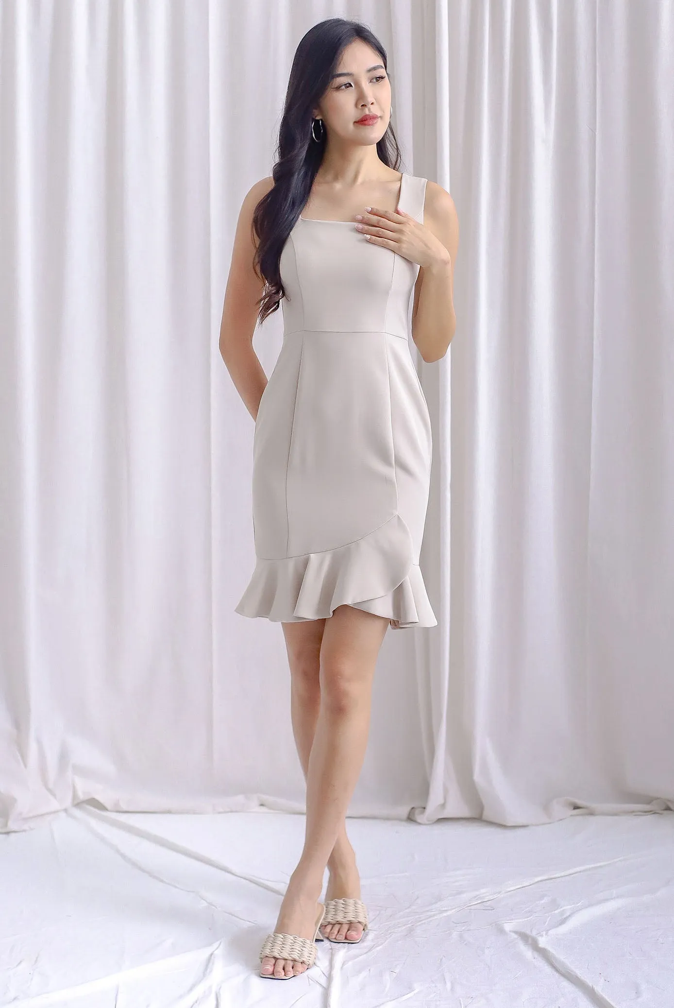TDC Balthana Stacked Hem Mermaid Dress In Ivoy