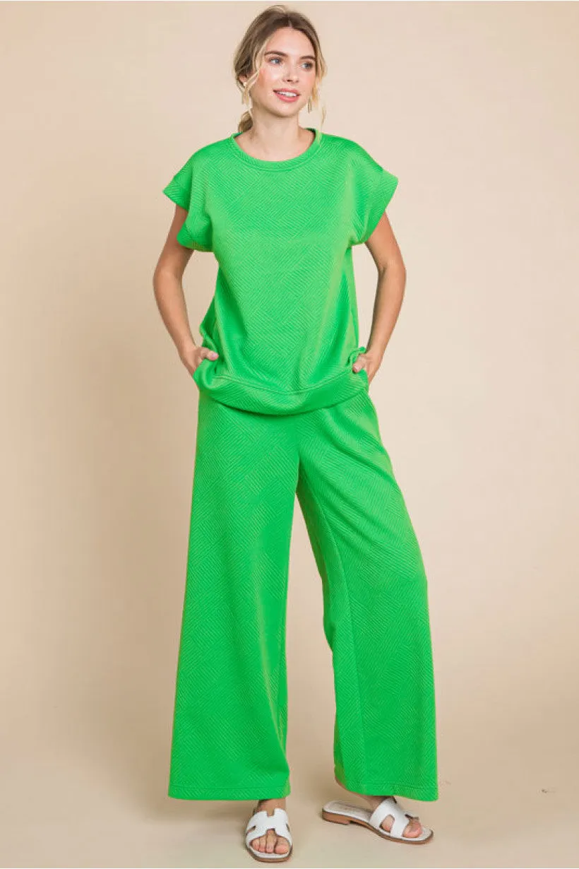 Textured Top W/U-Neck SHORT KIMONO SLEEVES BAND HEMS