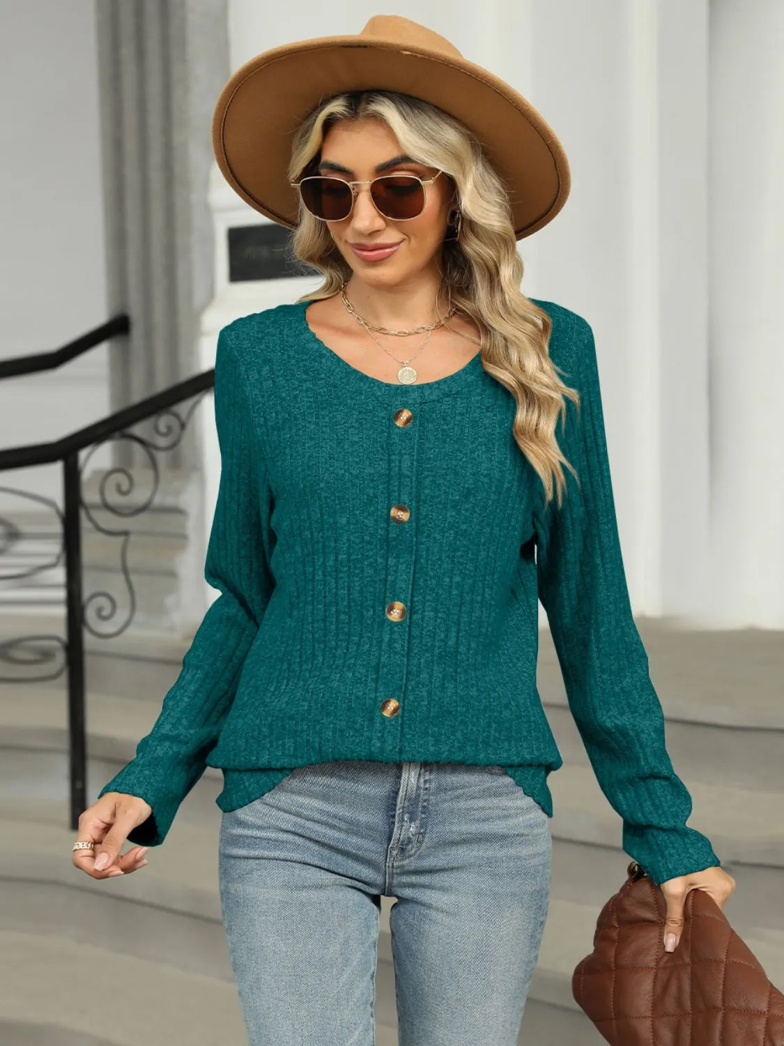 Wren Round Neck Long Sleeve T-Shirt